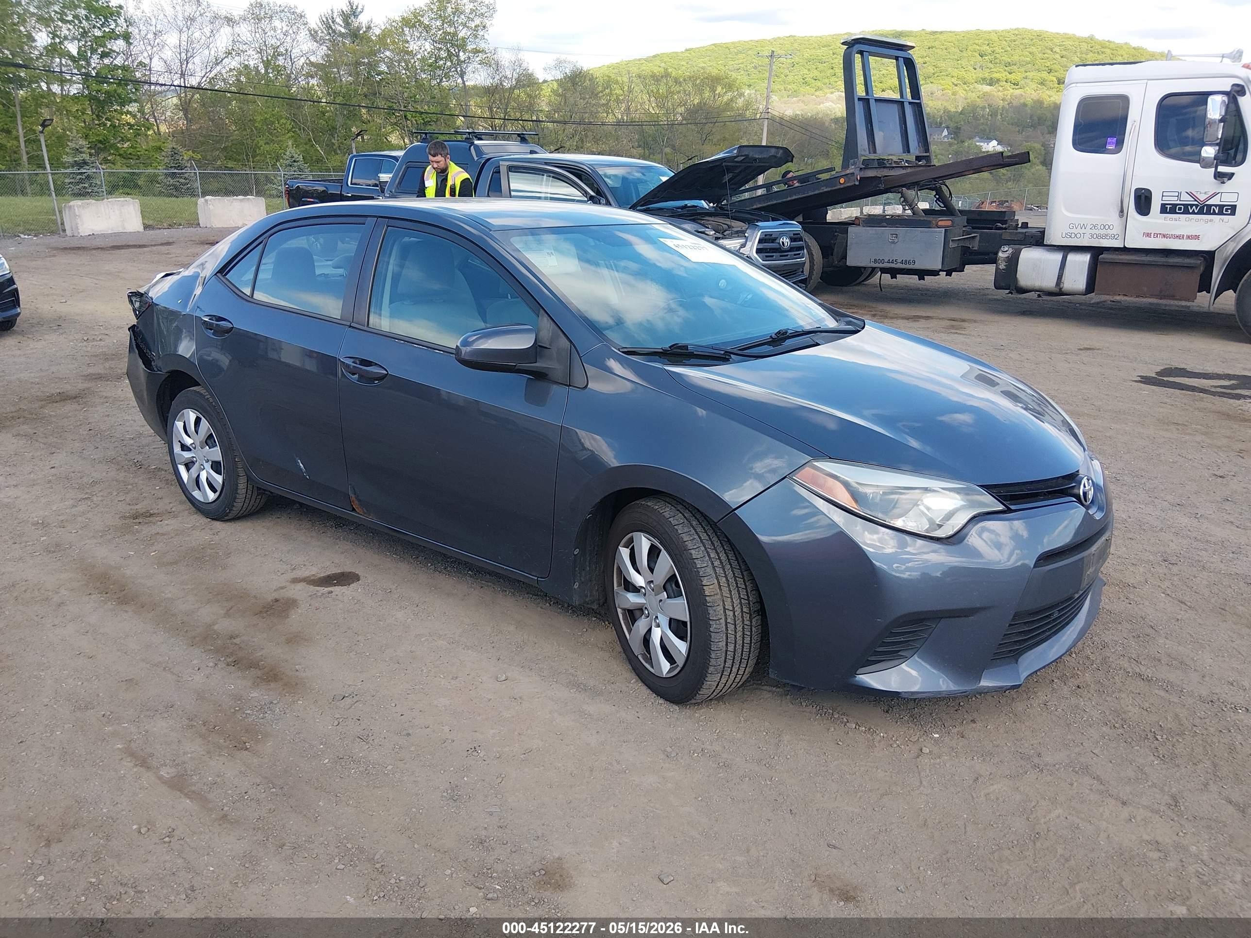 2014 Toyota Corolla Le Blue vin: 2T1BURHE0EC038004