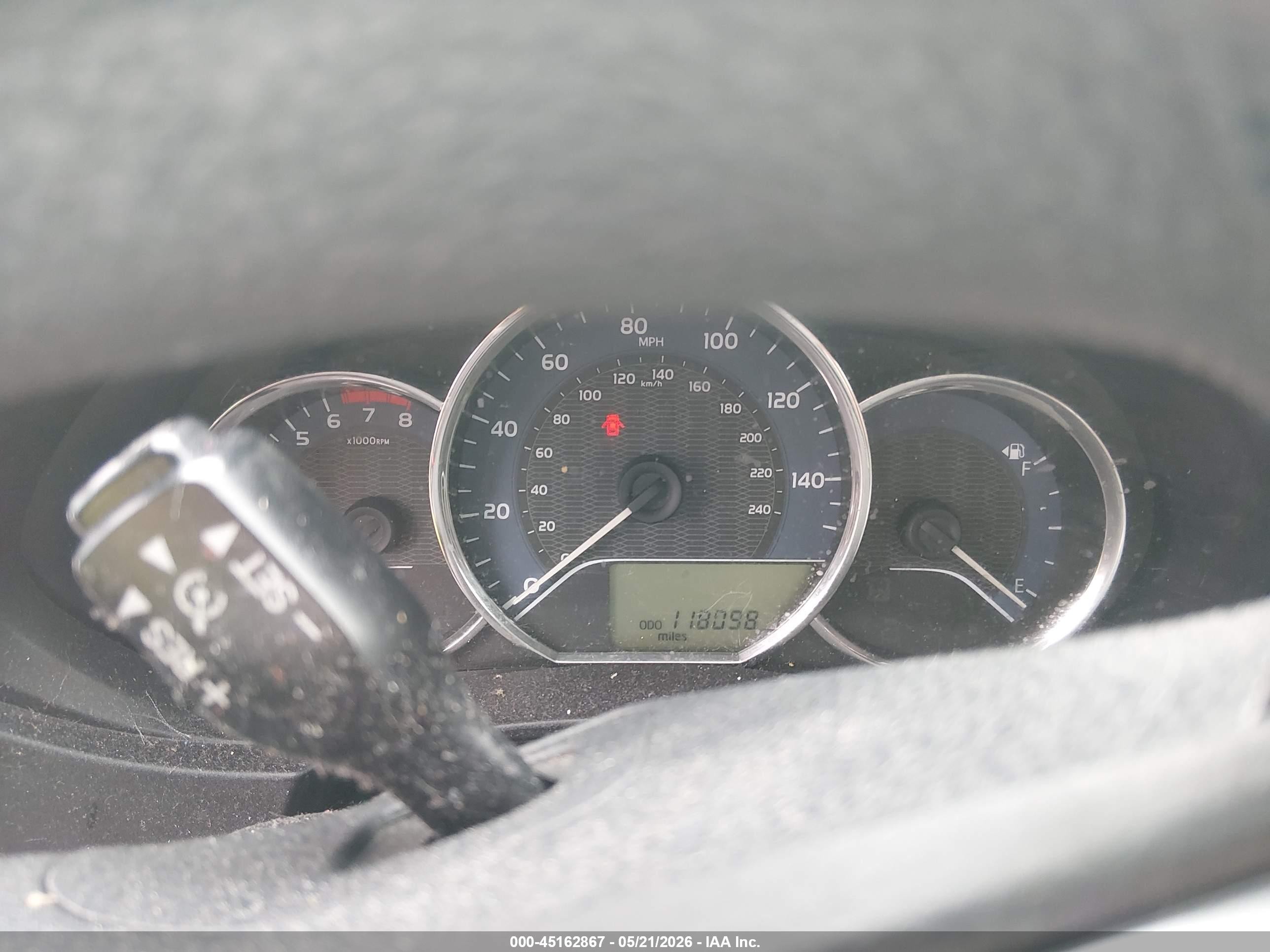 2014 Toyota Corolla Le Red vin: 2T1BURHE0EC075022