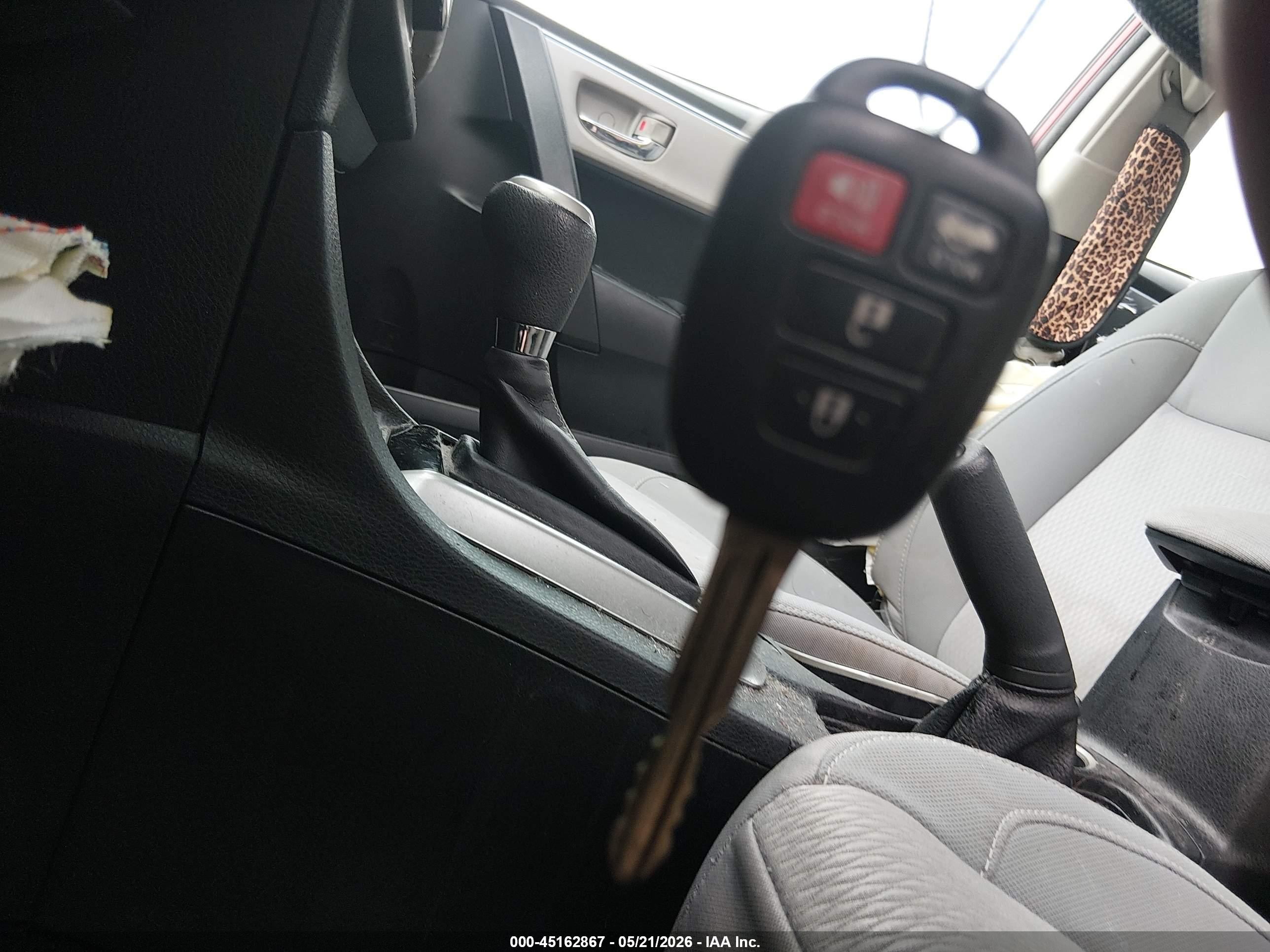 2014 Toyota Corolla Le Red vin: 2T1BURHE0EC075022