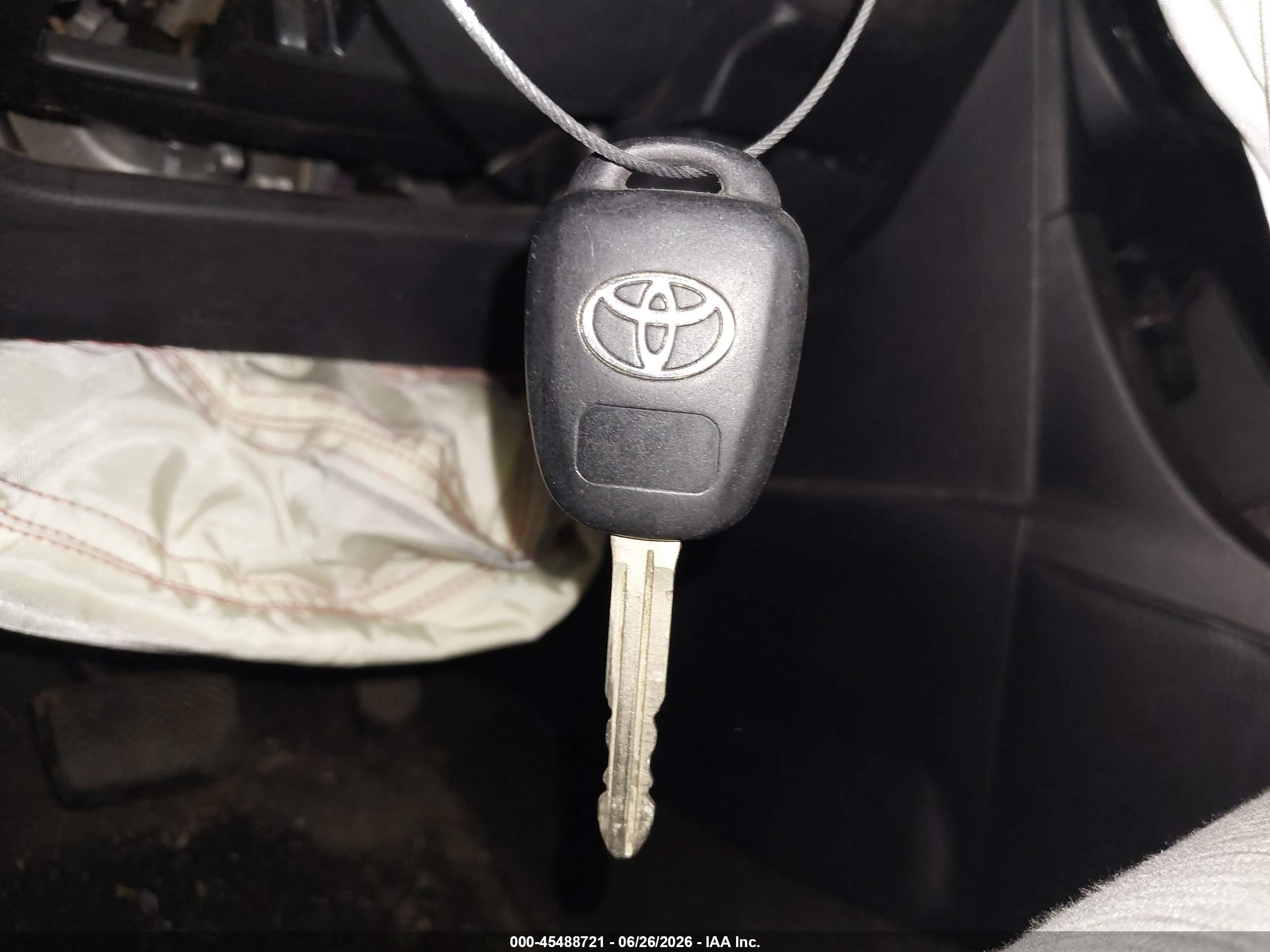 2014 Toyota Corolla Le Plus Dark Blue vin: 2T1BURHE0EC076770