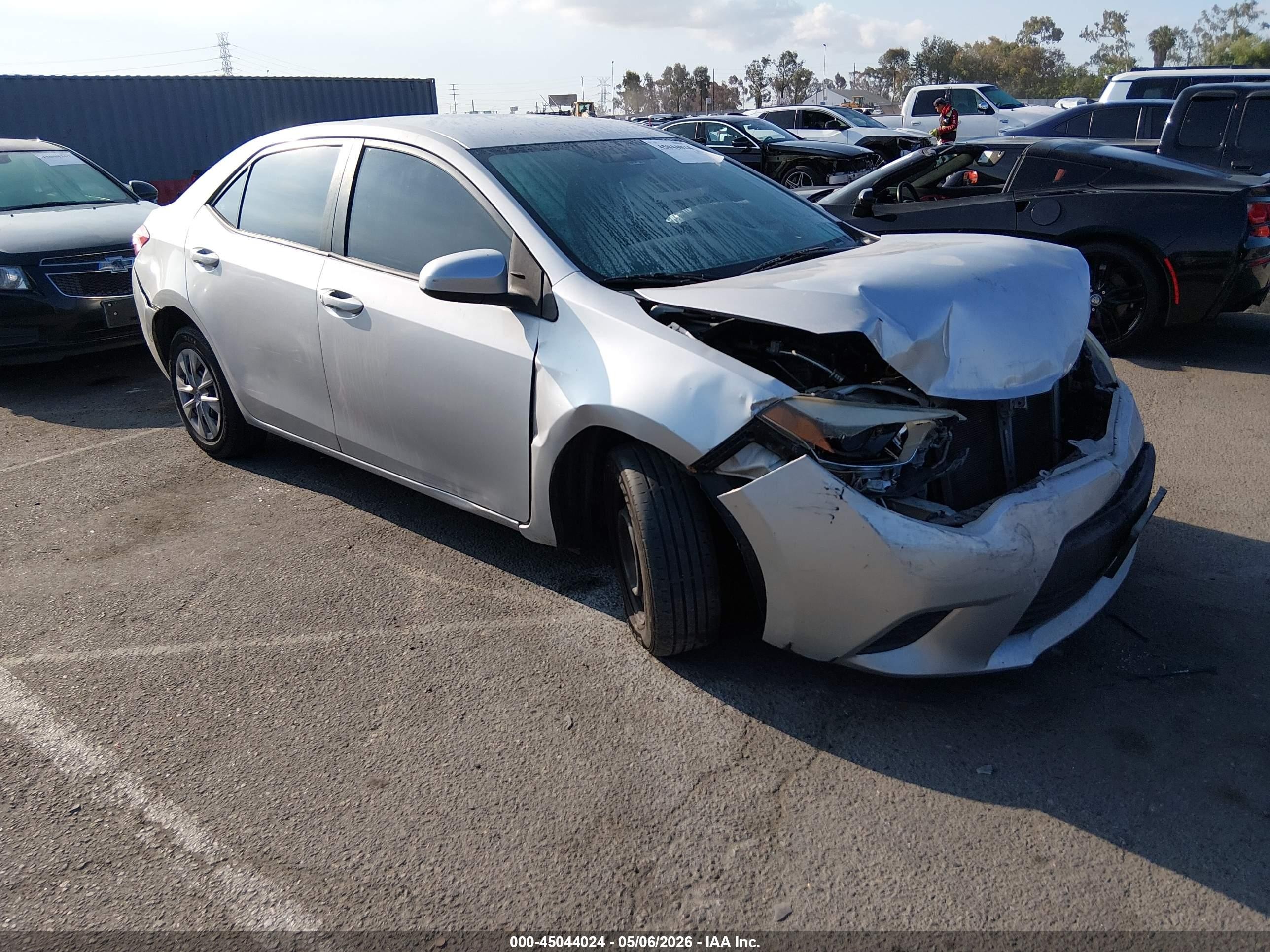 2014 Toyota Corolla L Silver vin: 2T1BURHE0EC082343