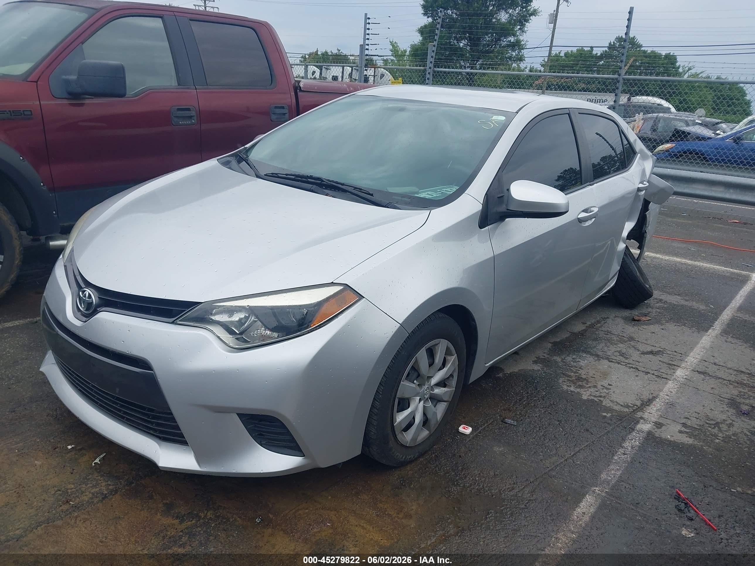 2014 Toyota Corolla Le Серебряный vin: 2T1BURHE0EC084173