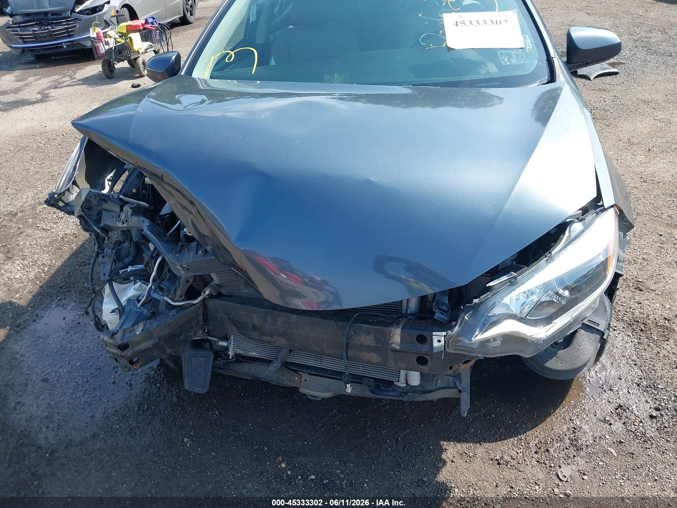 2014 Toyota Corolla Le Blue vin: 2T1BURHE0EC093780