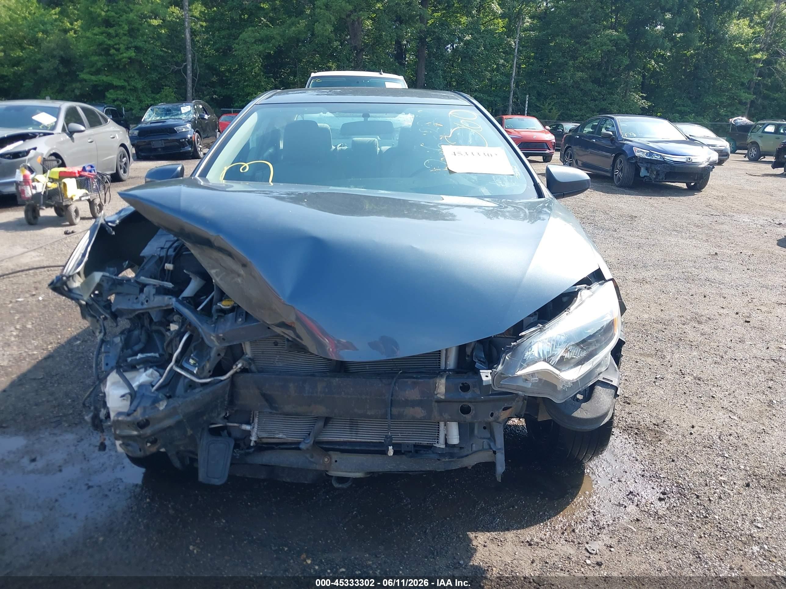 2014 Toyota Corolla Le Blue vin: 2T1BURHE0EC093780
