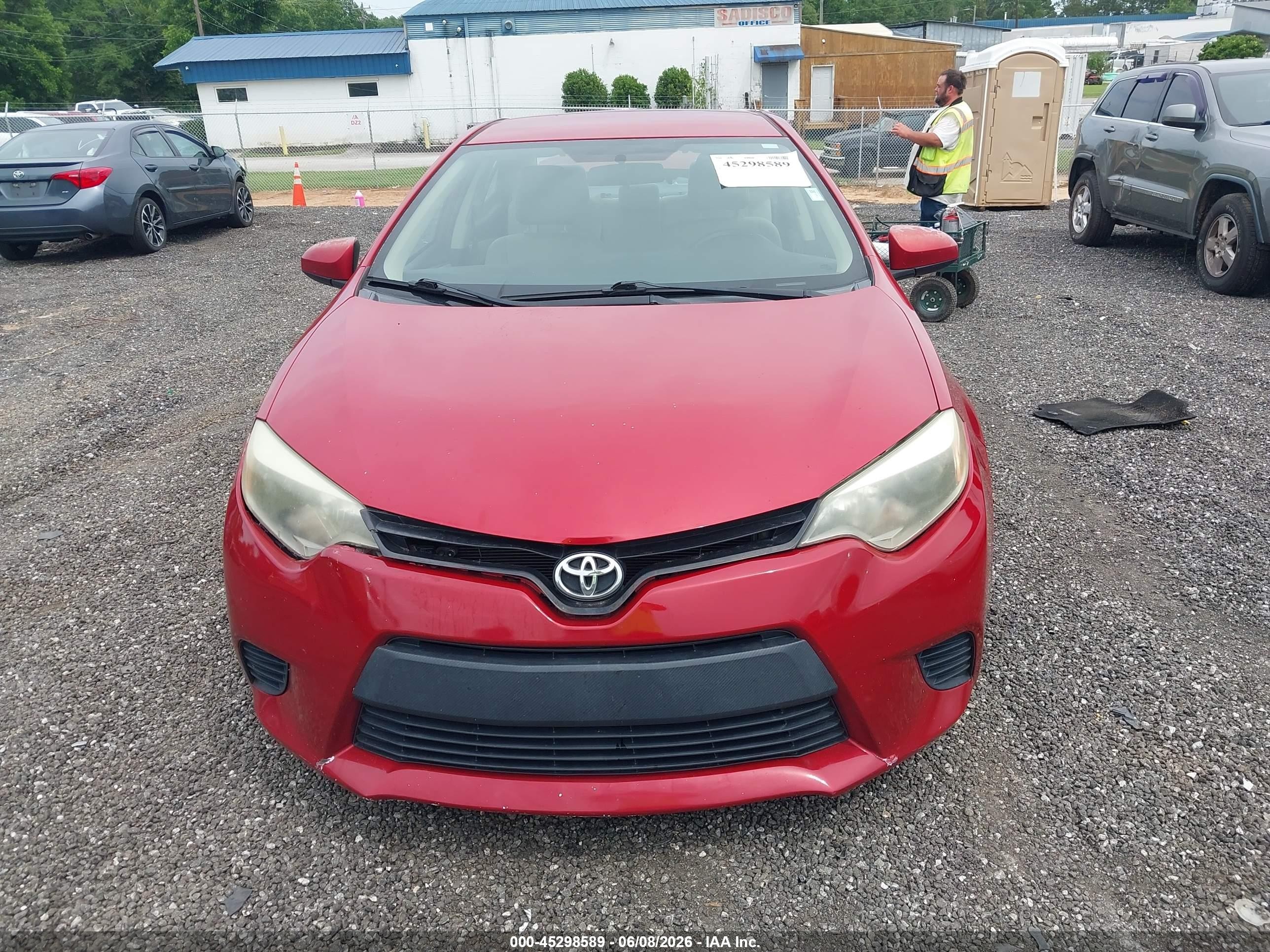 2014 Toyota Corolla Le Red vin: 2T1BURHE0EC109508