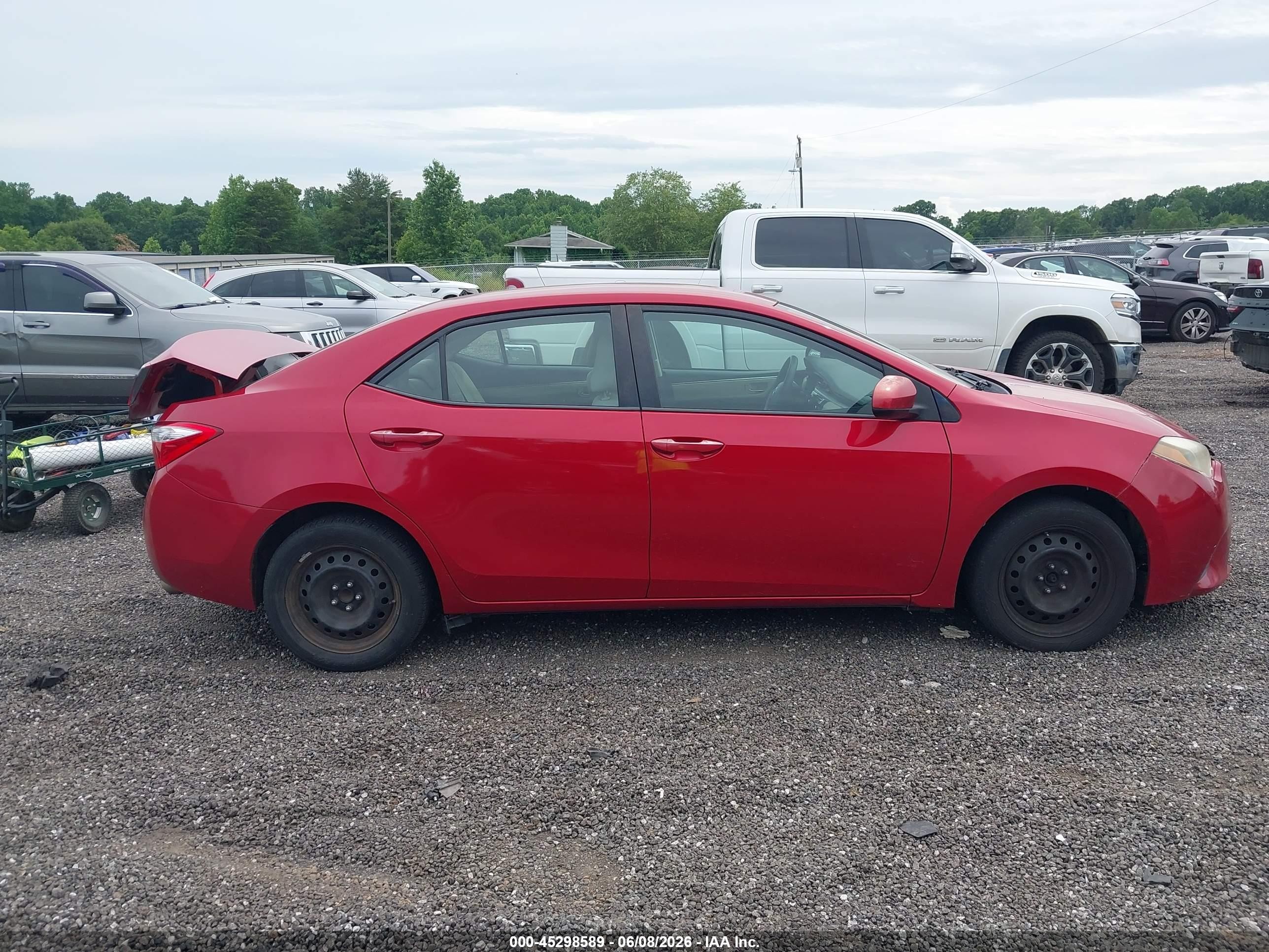 2014 Toyota Corolla Le Red vin: 2T1BURHE0EC109508