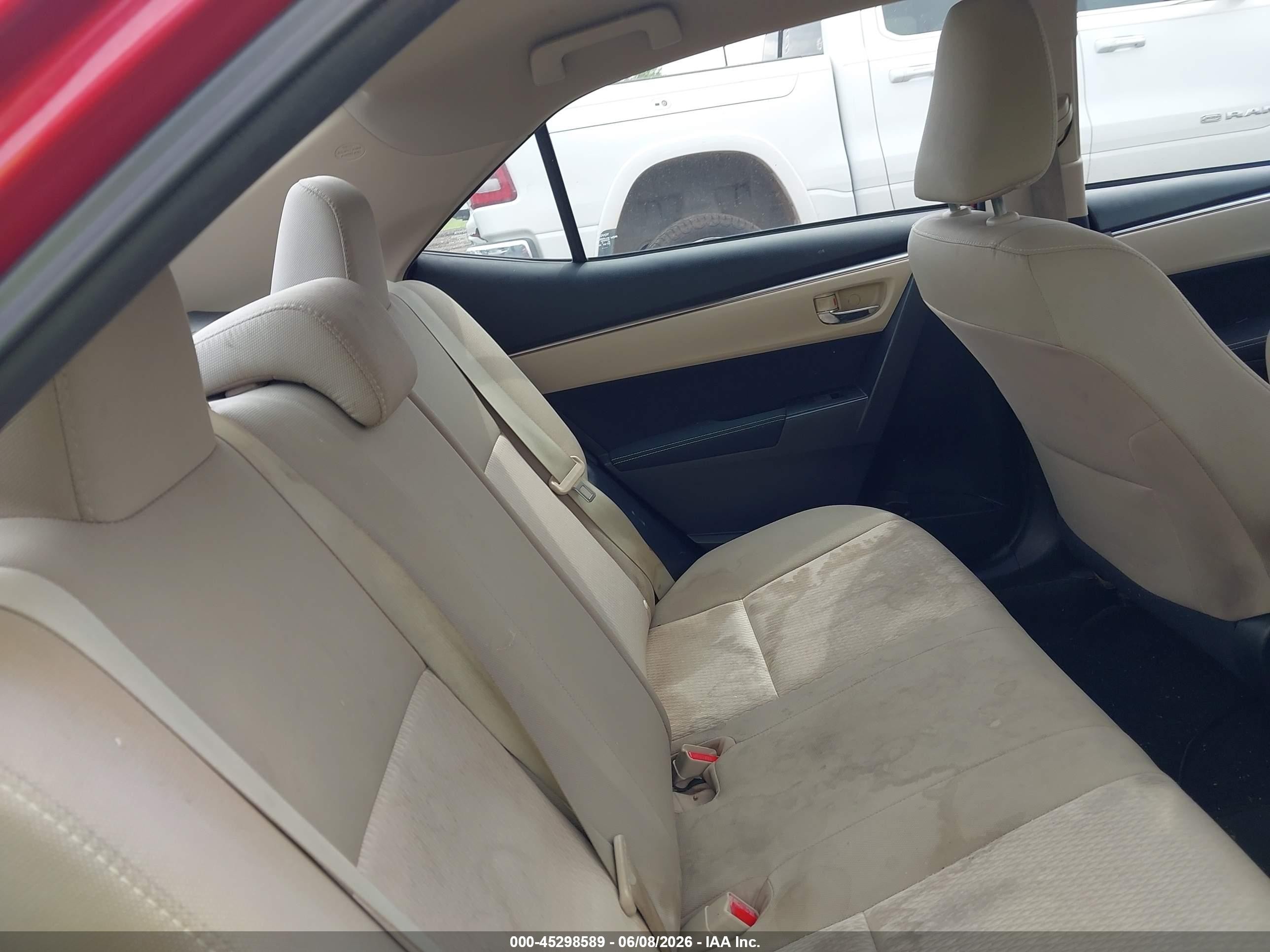 2014 Toyota Corolla Le Red vin: 2T1BURHE0EC109508