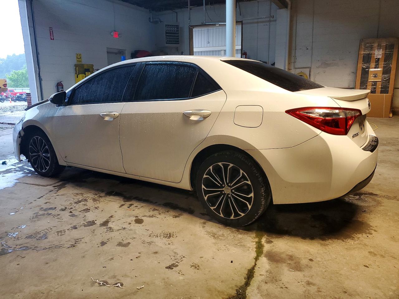 2014 Toyota Corolla S Plus White vin: 2T1BURHE0EC124297