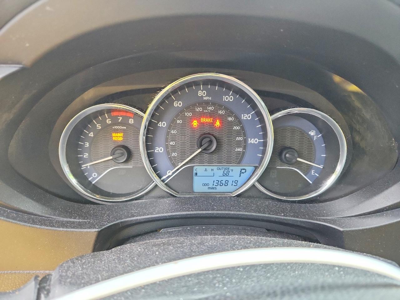 2014 Toyota Corolla Le Red vin: 2T1BURHE0EC131959