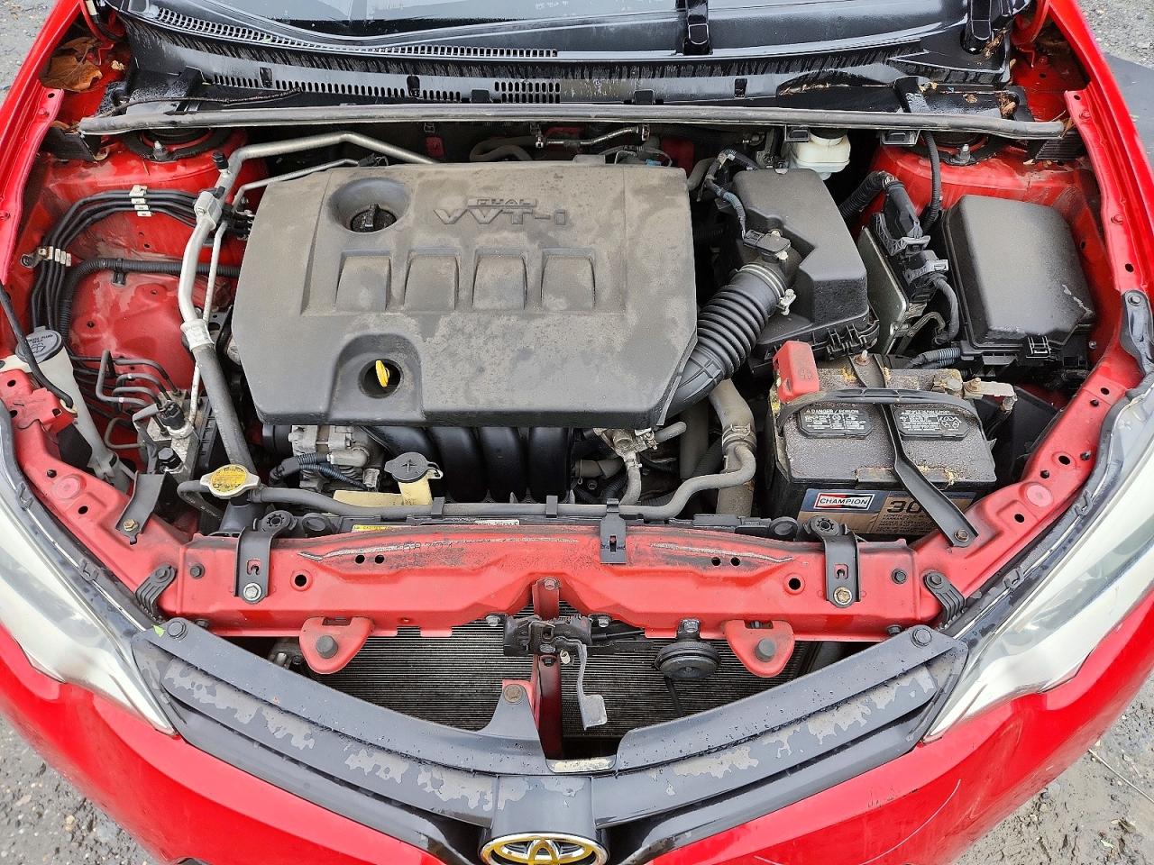 2014 Toyota Corolla Le Red vin: 2T1BURHE0EC131959