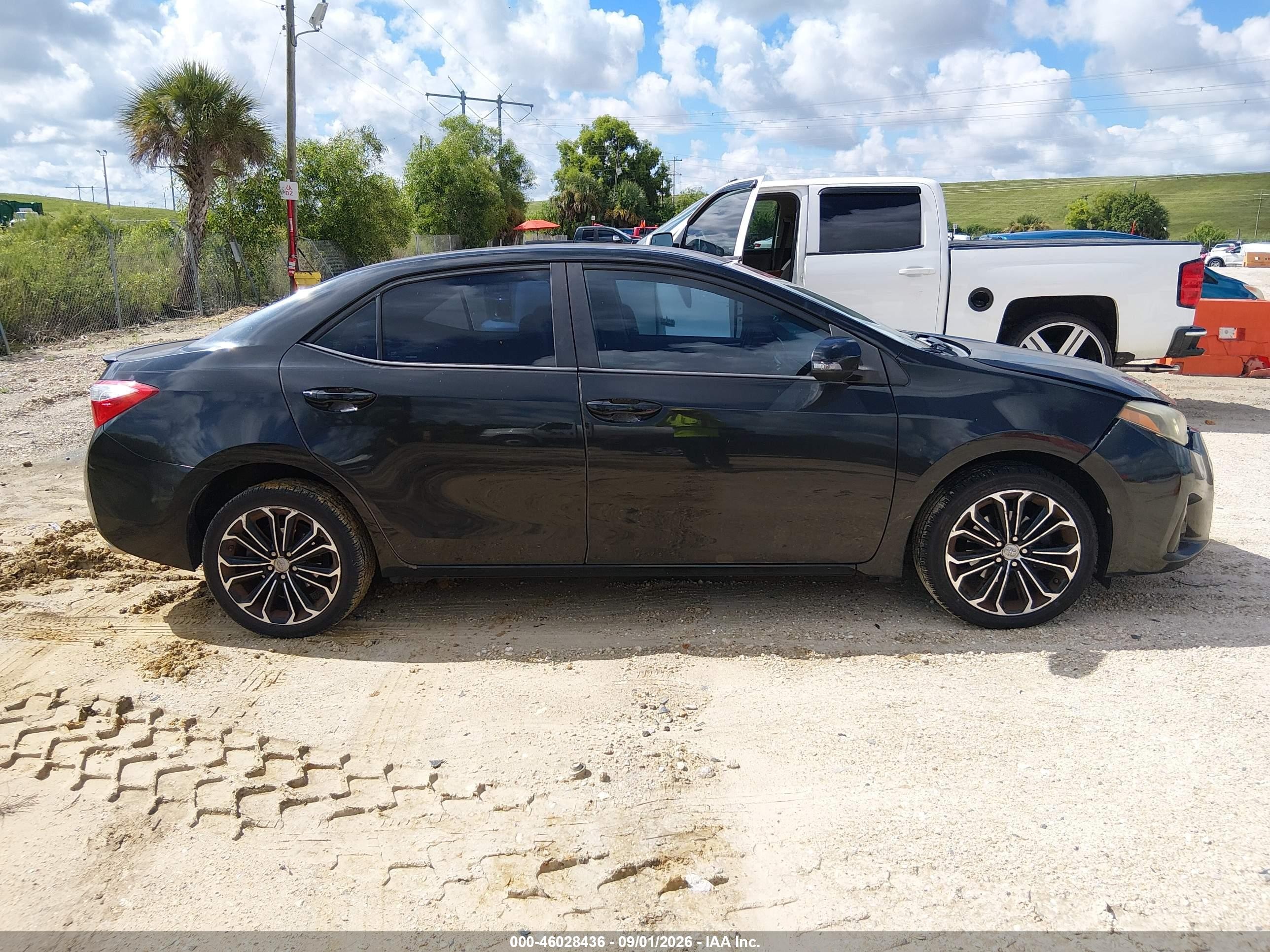 2014 Toyota Corolla S Plus Black vin: 2T1BURHE0EC136868