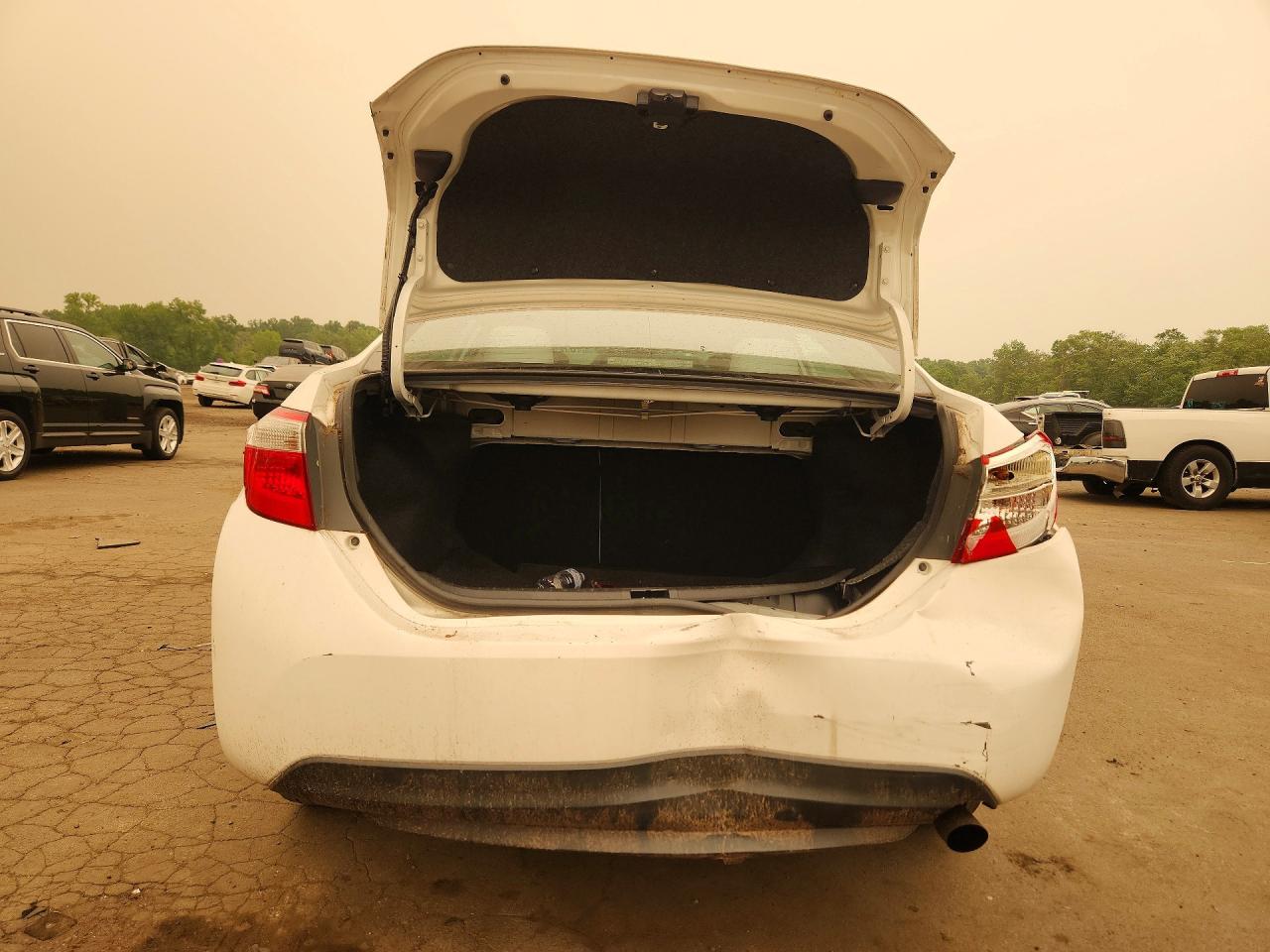 2014 Toyota Corolla Le Plus White vin: 2T1BURHE0EC147241