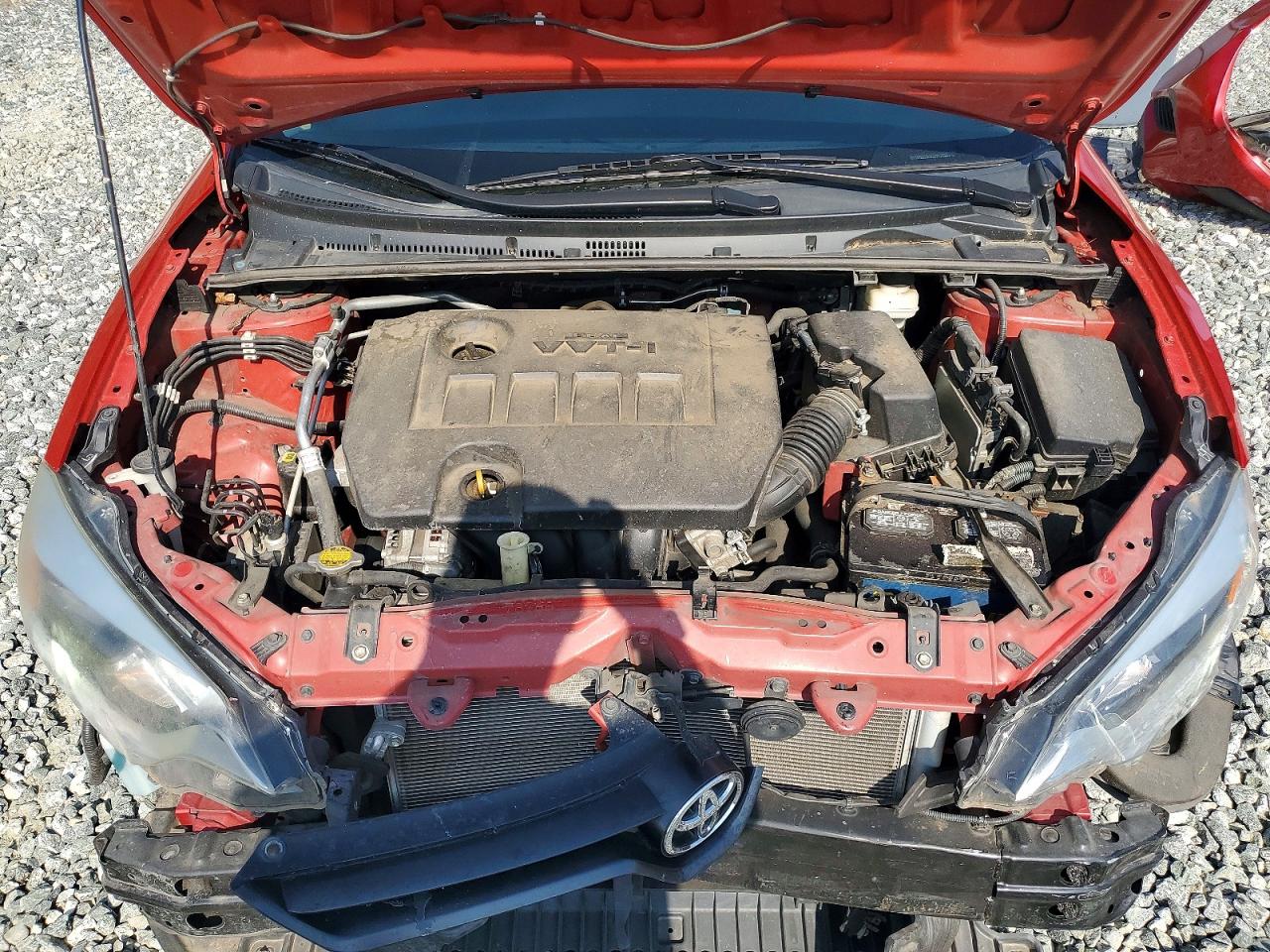 2014 Toyota Corolla Le Red vin: 2T1BURHE0EC151354