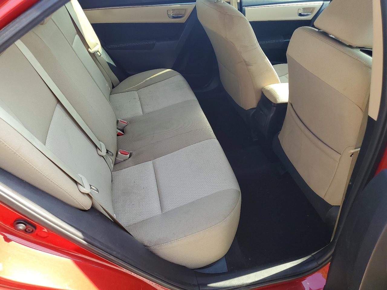 2014 Toyota Corolla Le Red vin: 2T1BURHE0EC151354