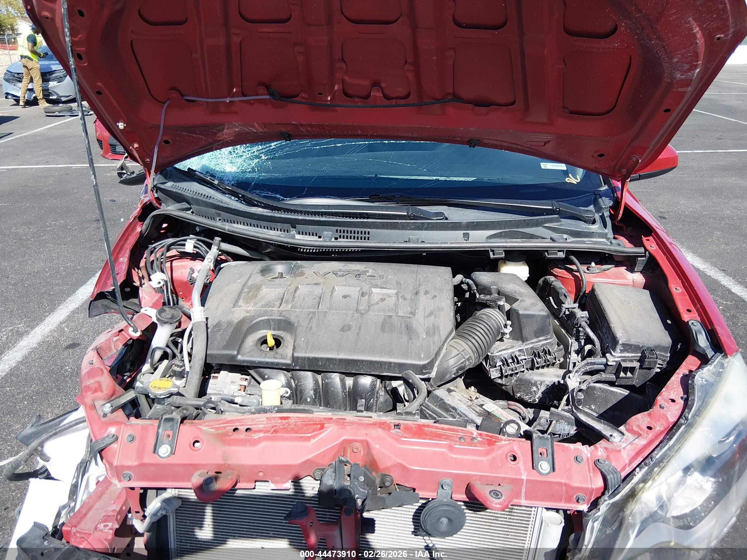2014 Toyota Corolla Le Red vin: 2T1BURHE0EC152553