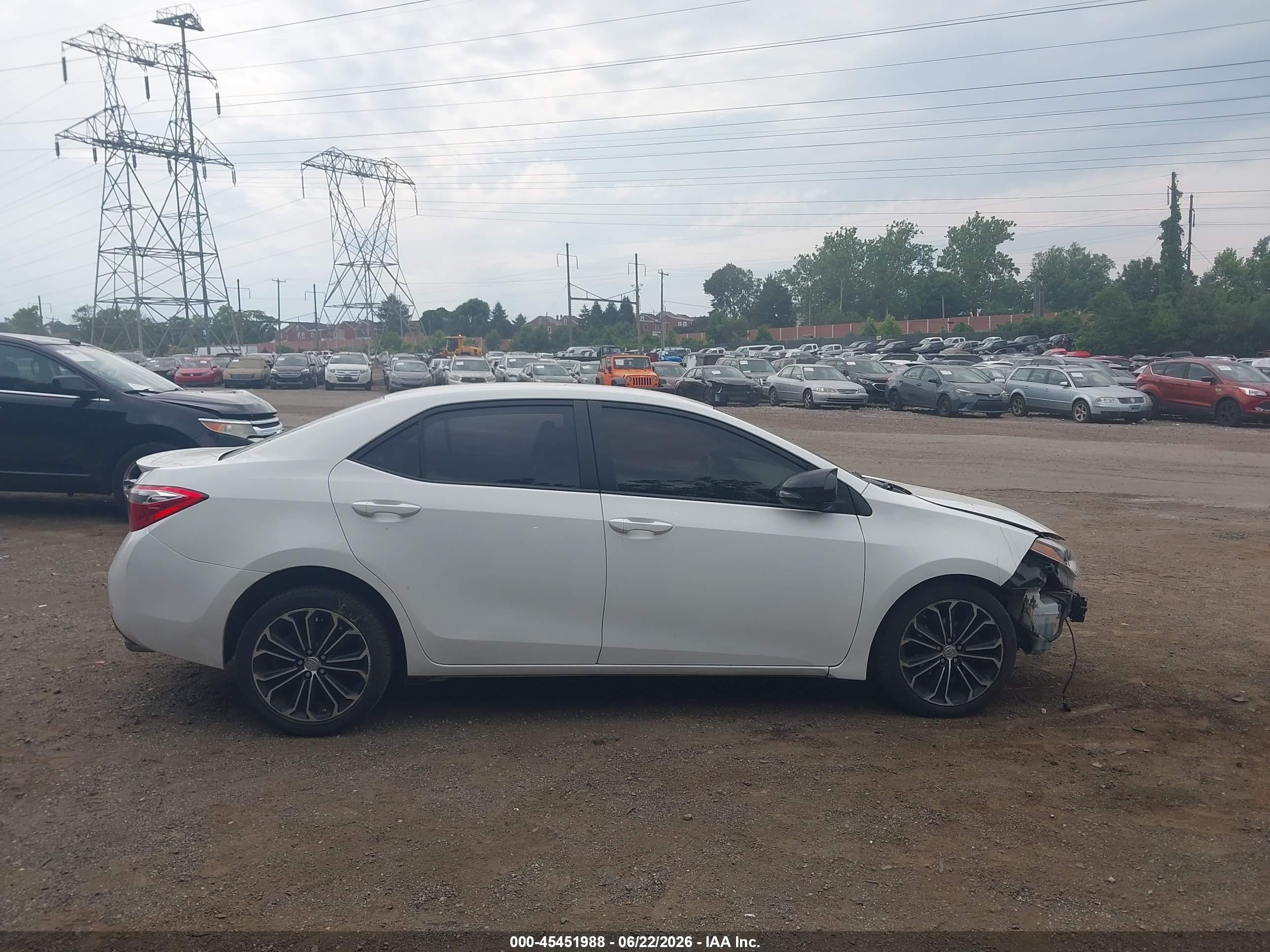 2014 Toyota Corolla S Plus White vin: 2T1BURHE0EC152665
