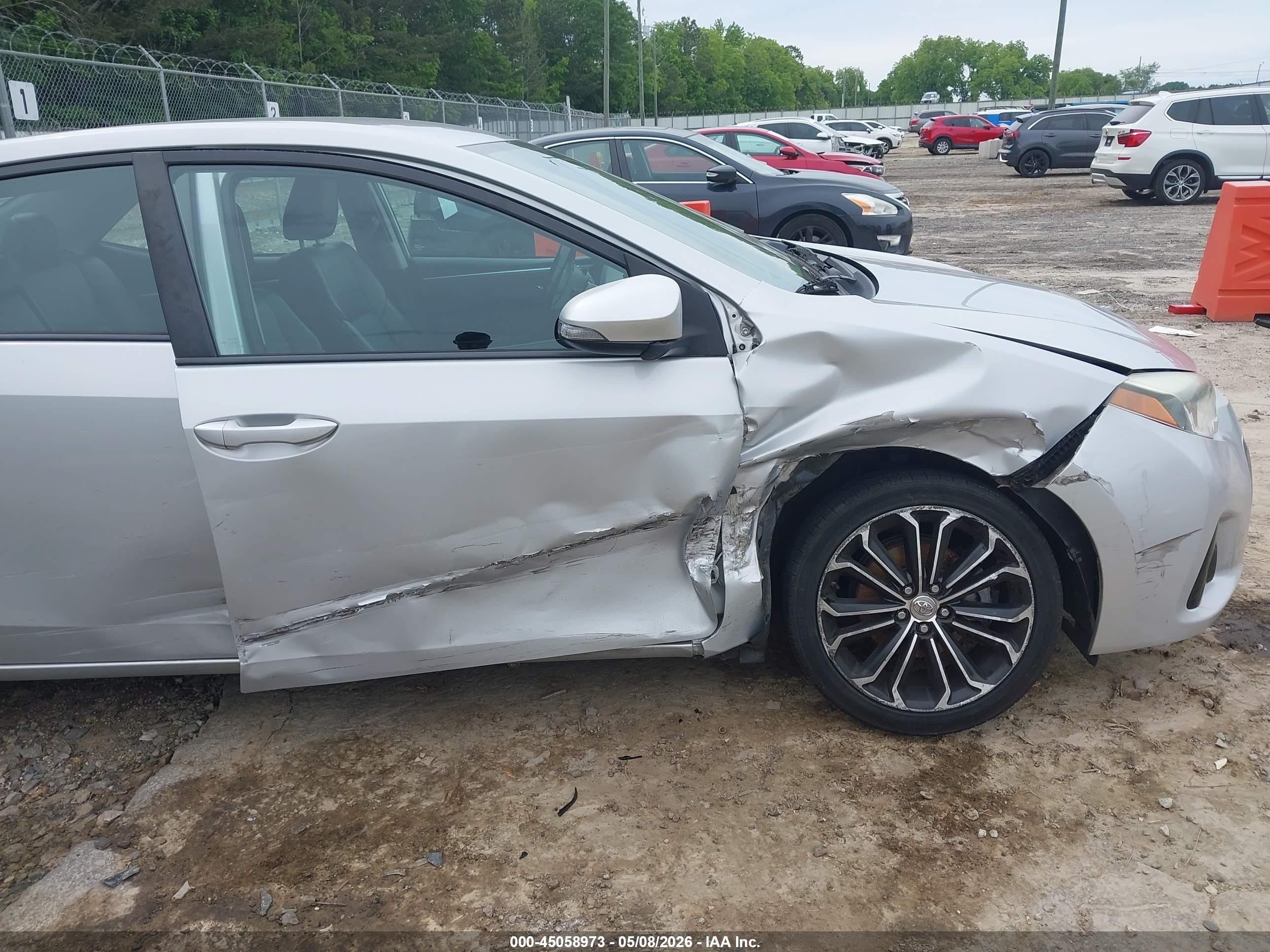 2014 Toyota Corolla S Plus Silver vin: 2T1BURHE0EC174973