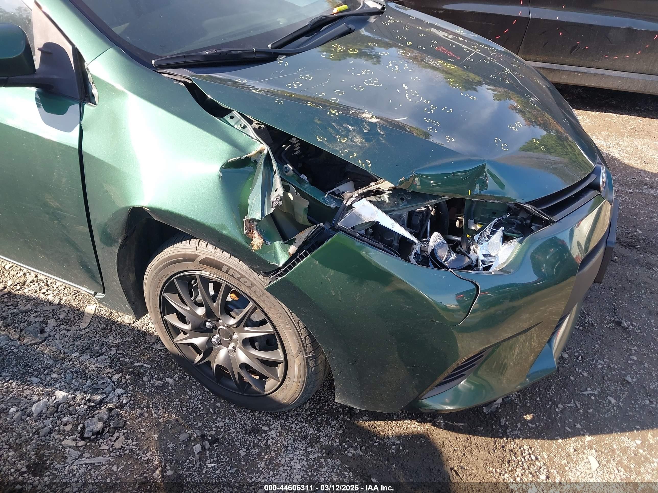 2014 Toyota Corolla Le Зеленый vin: 2T1BURHE0EC187240