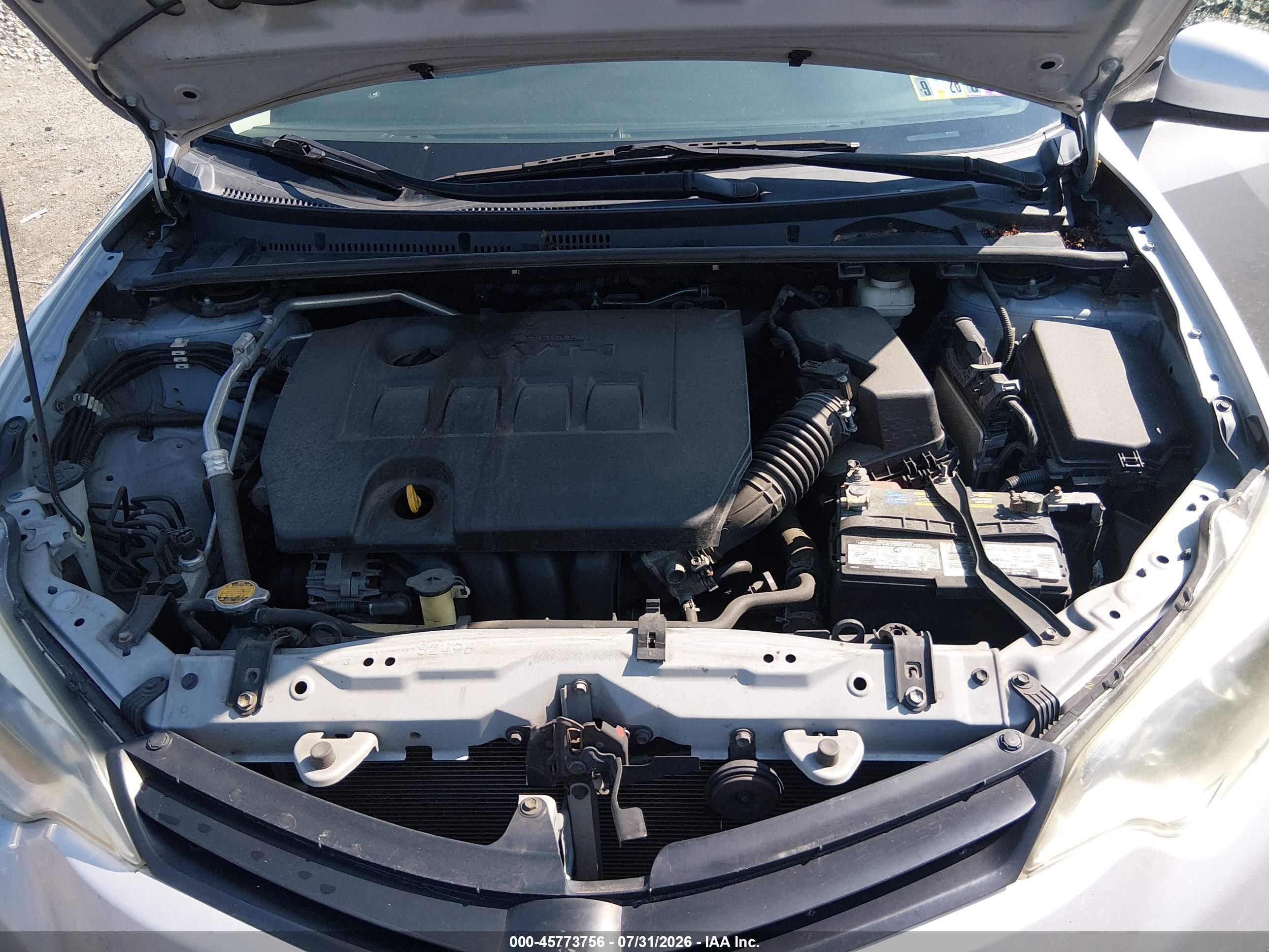 2014 Toyota Corolla L Серебряный vin: 2T1BURHE0EC201850