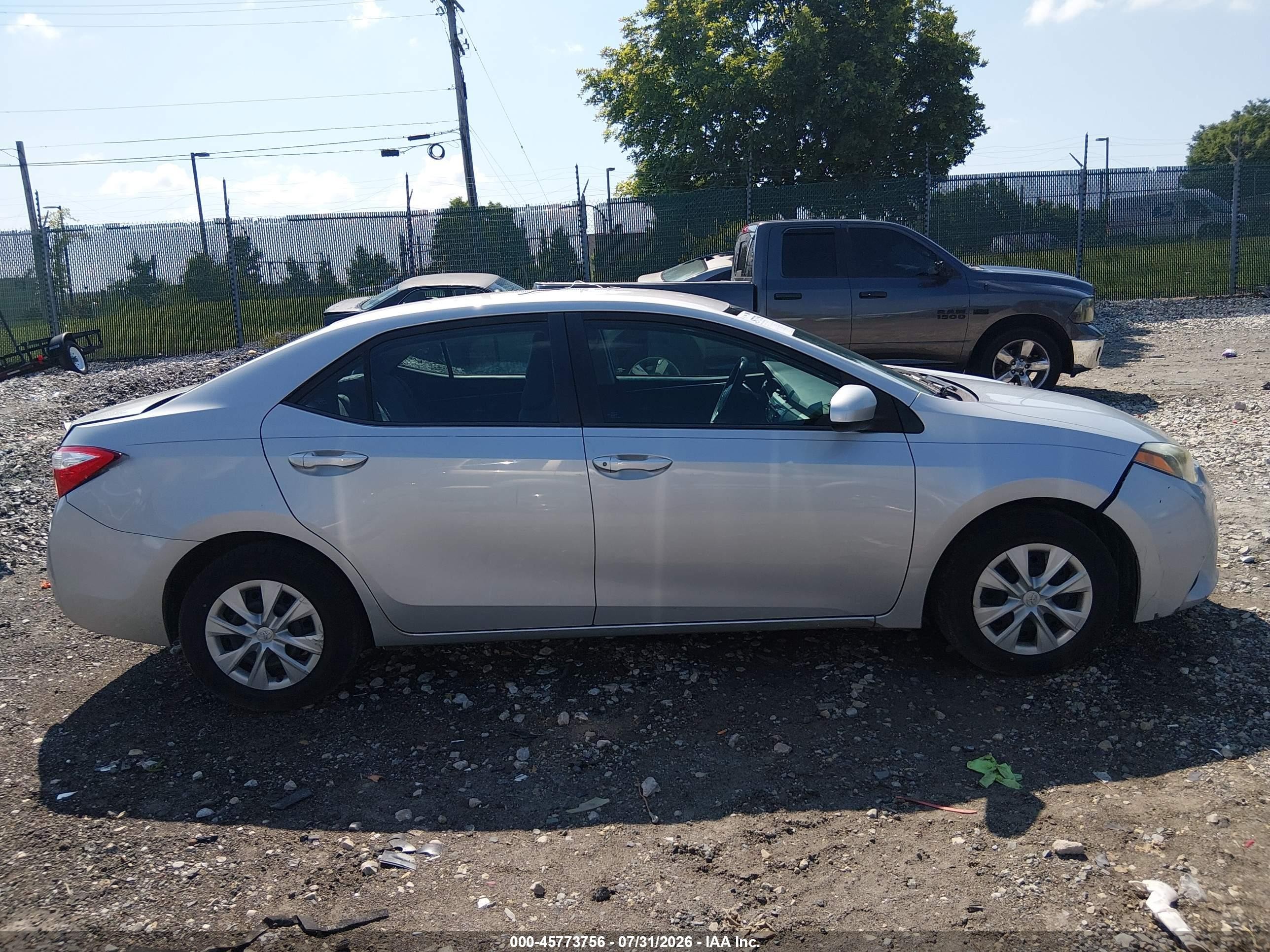 2014 Toyota Corolla L Серебряный vin: 2T1BURHE0EC201850