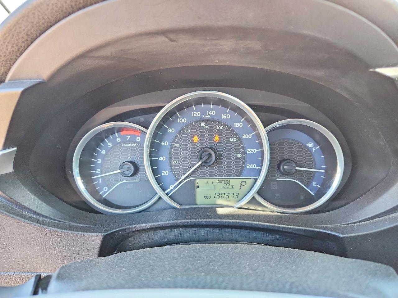 2014 Toyota Corolla L Silver vin: 2T1BURHE0EC223265