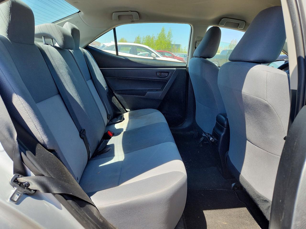 2014 Toyota Corolla L Silver vin: 2T1BURHE0EC223265