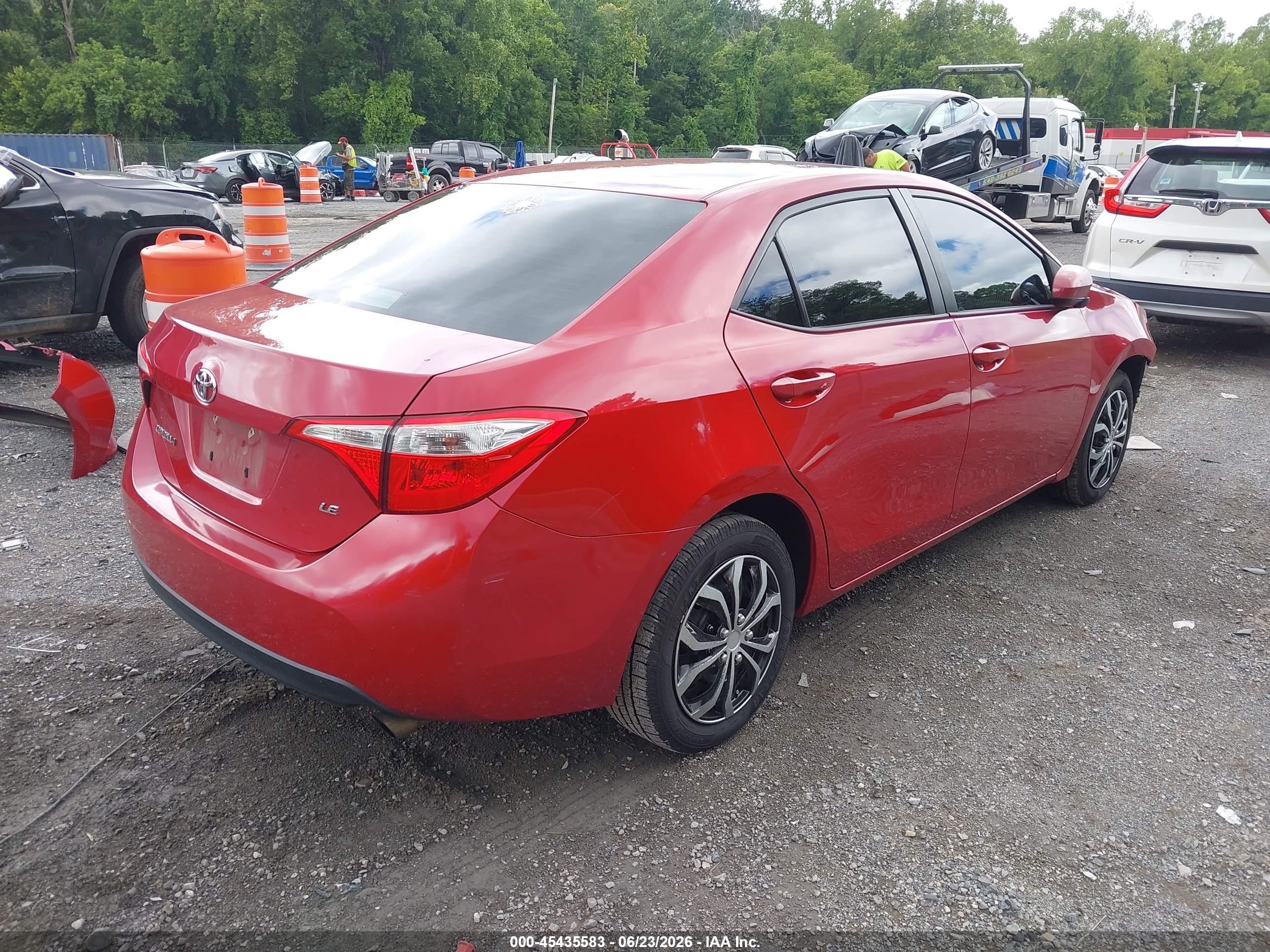 2015 Toyota Corolla Le Red vin: 2T1BURHE0FC231769