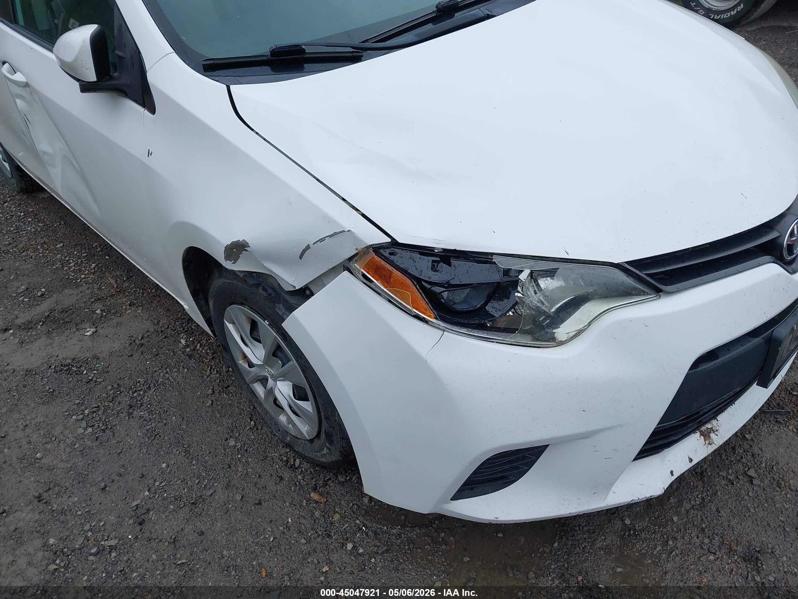 2015 Toyota Corolla L White vin: 2T1BURHE0FC233425