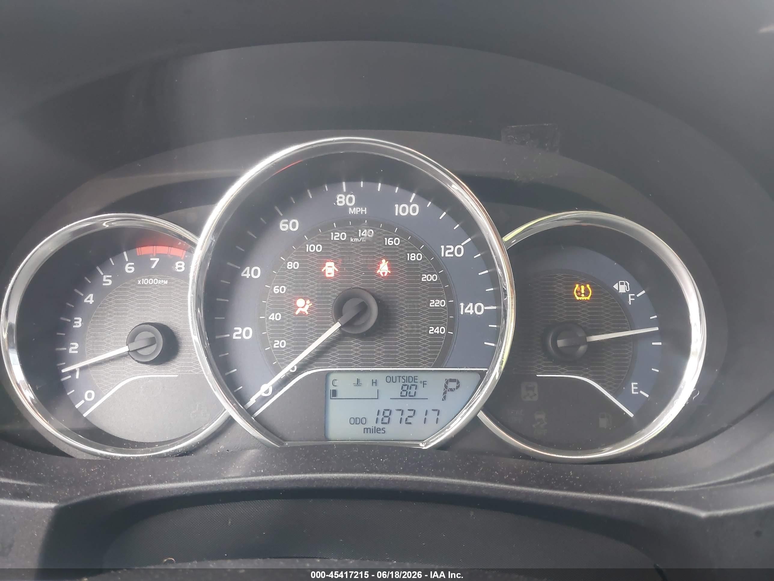 2015 Toyota Corolla L Silver vin: 2T1BURHE0FC255179