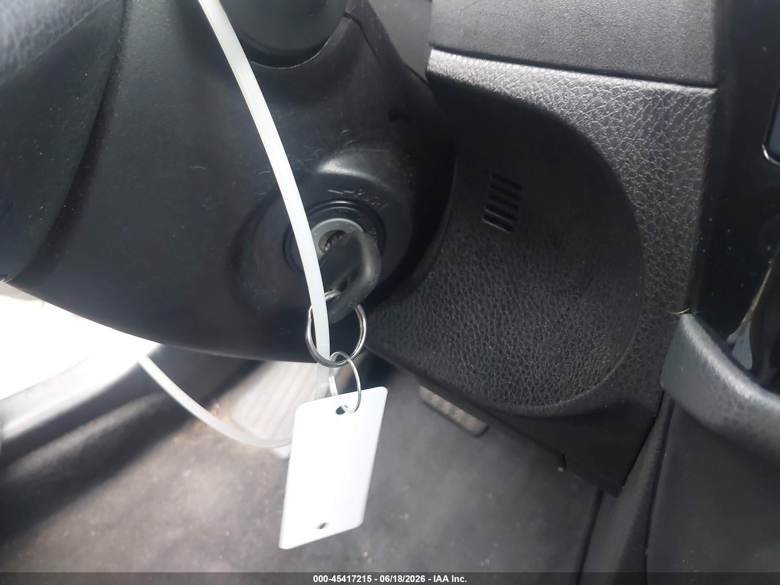2015 Toyota Corolla L Silver vin: 2T1BURHE0FC255179