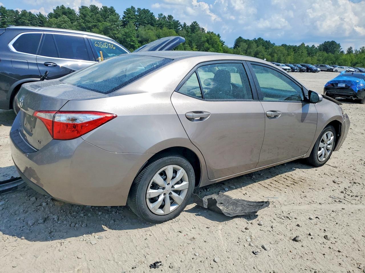 2015 Toyota Corolla Le Beige vin: 2T1BURHE0FC261354