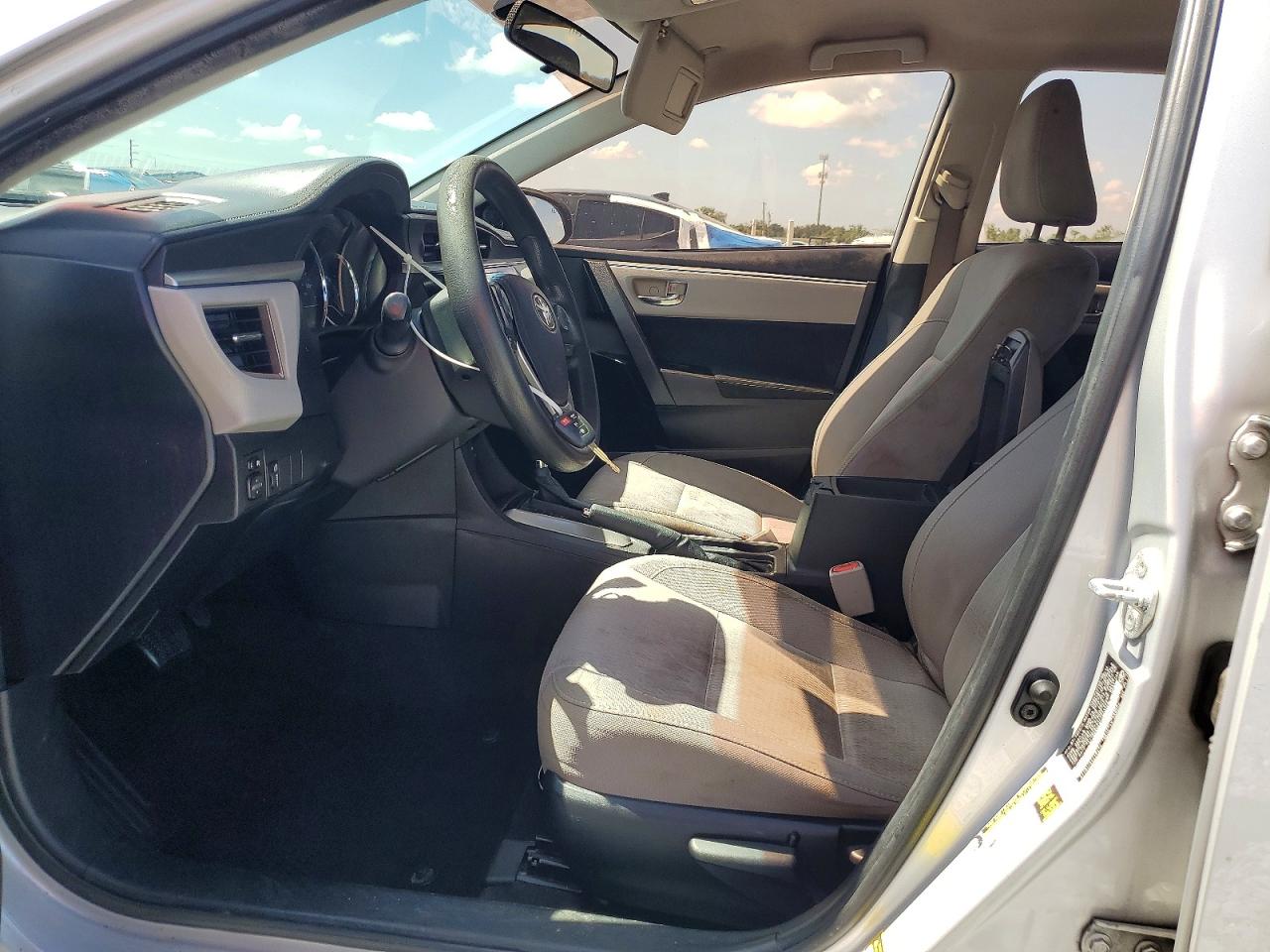 2015 Toyota Corolla Le Silver vin: 2T1BURHE0FC263377