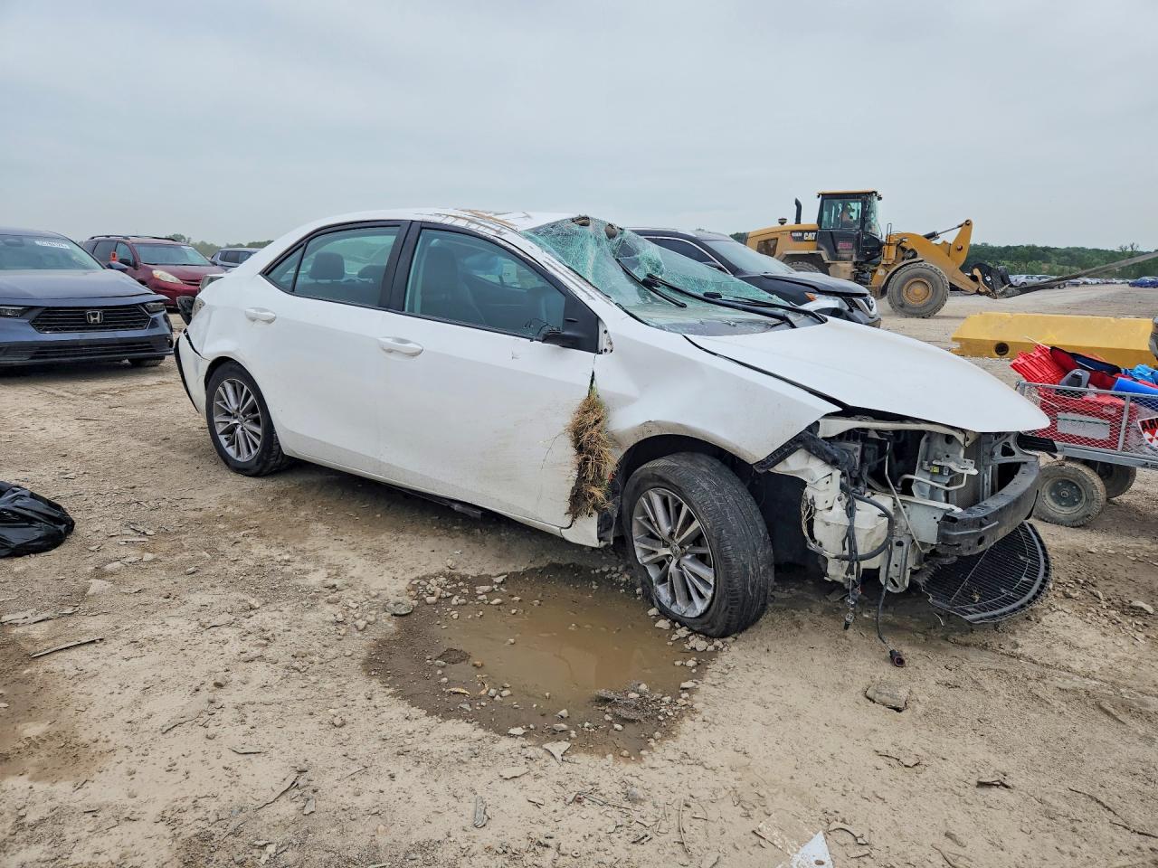 2015 Toyota Corolla Le Premium Белый vin: 2T1BURHE0FC269504