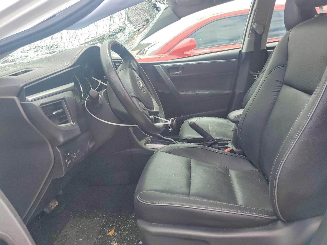 2015 Toyota Corolla Le Premium Белый vin: 2T1BURHE0FC269504