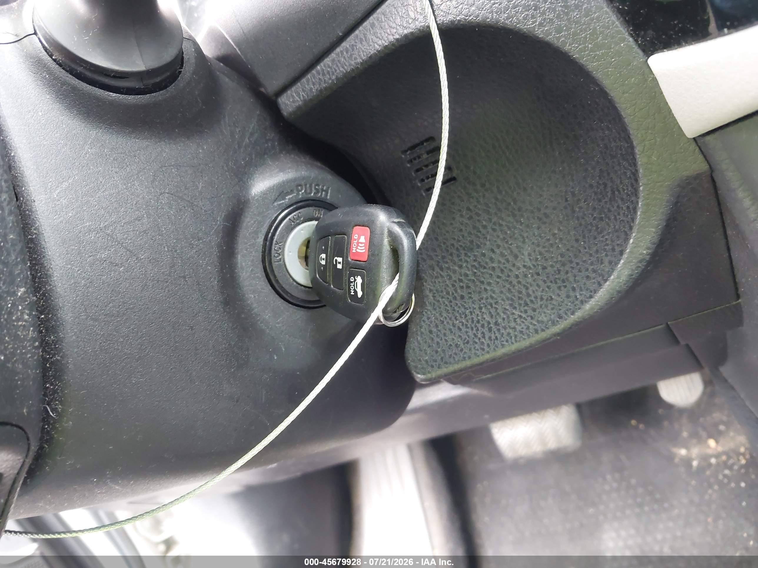 2015 Toyota Corolla Le Silver vin: 2T1BURHE0FC301559