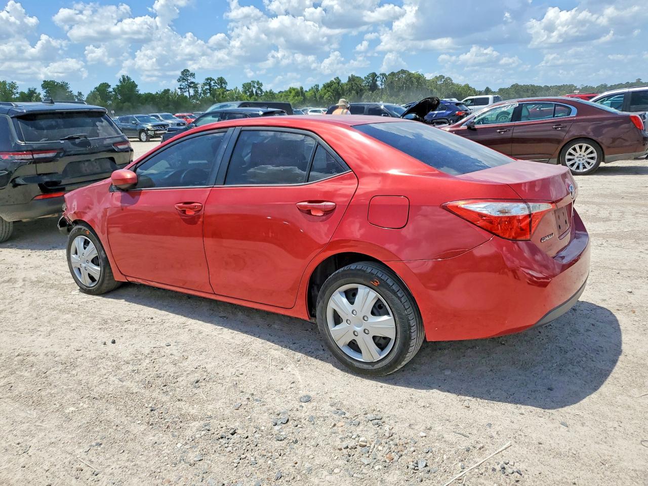 2015 Toyota Corolla Le Red vin: 2T1BURHE0FC308737