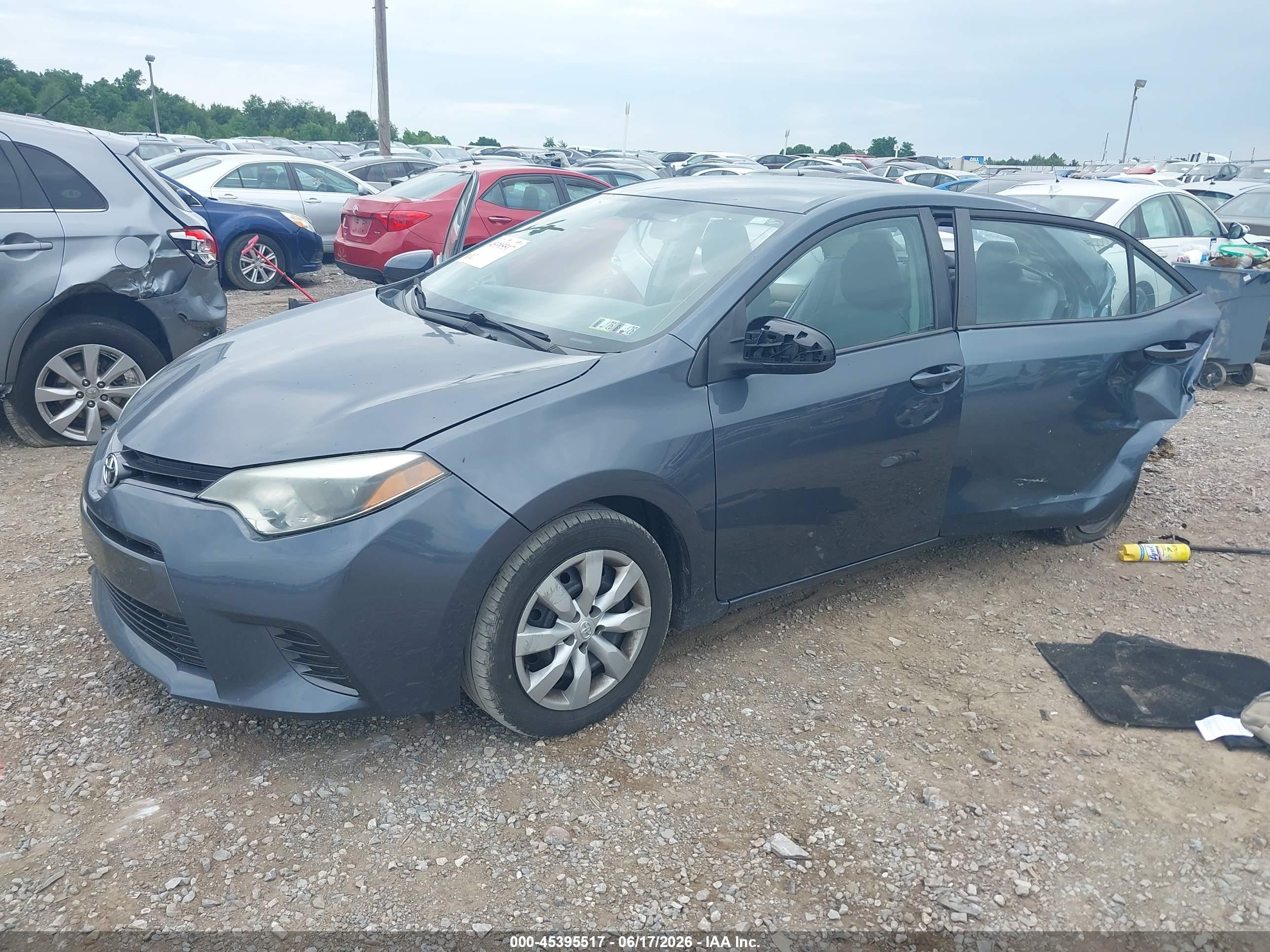 2015 Toyota Corolla Le Blue vin: 2T1BURHE0FC321200
