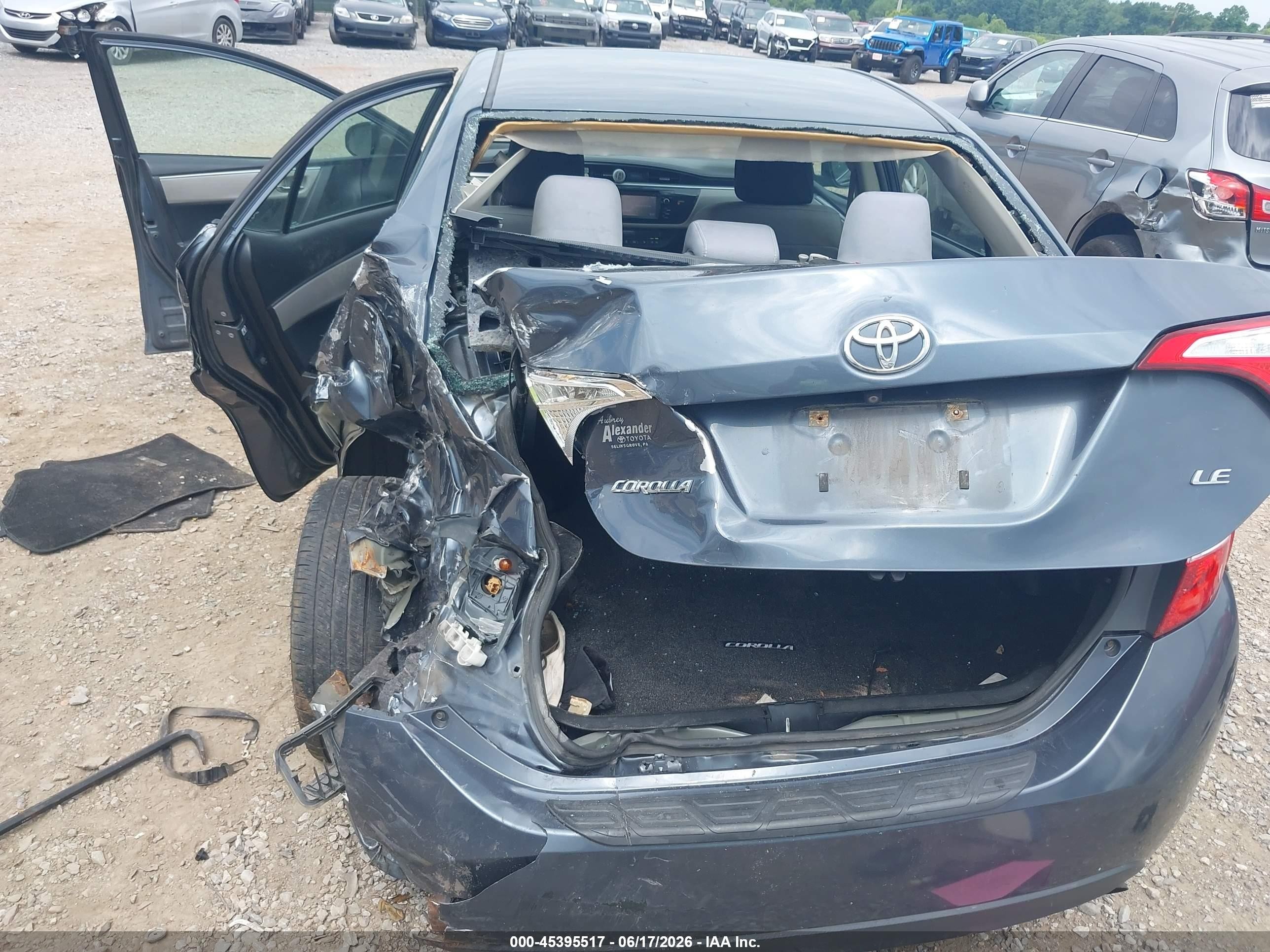 2015 Toyota Corolla Le Blue vin: 2T1BURHE0FC321200
