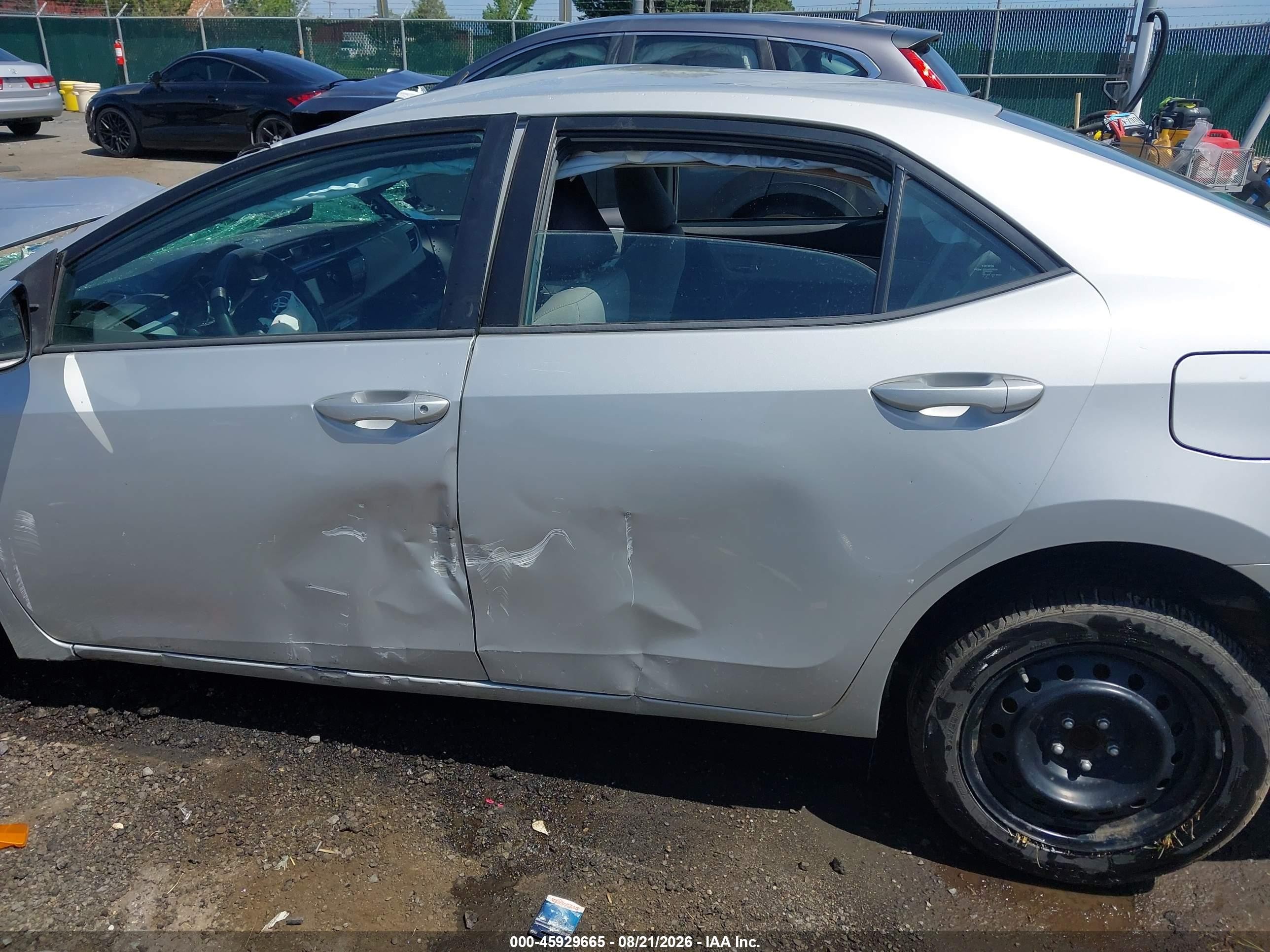 2015 Toyota Corolla Le Silver vin: 2T1BURHE0FC324548