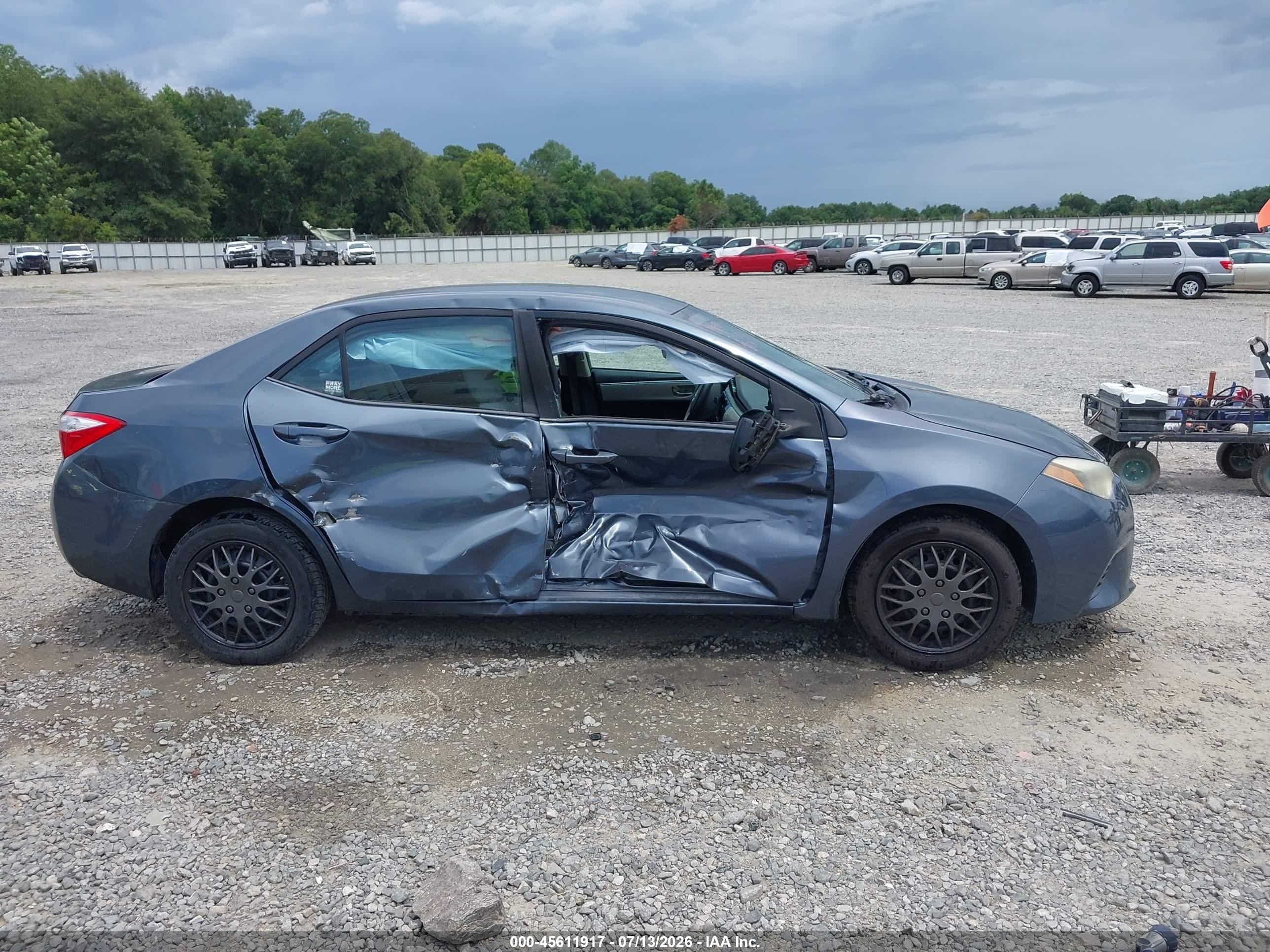 2015 Toyota Corolla Le Blue vin: 2T1BURHE0FC334612