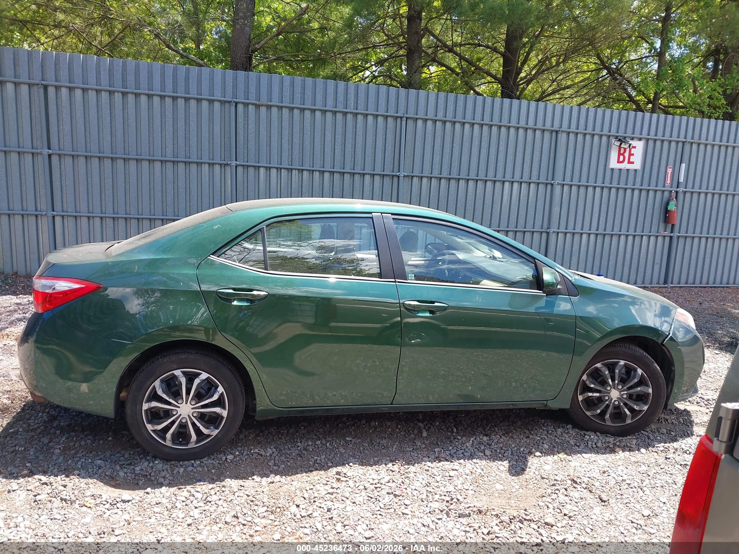2015 Toyota Corolla Le Green vin: 2T1BURHE0FC336540