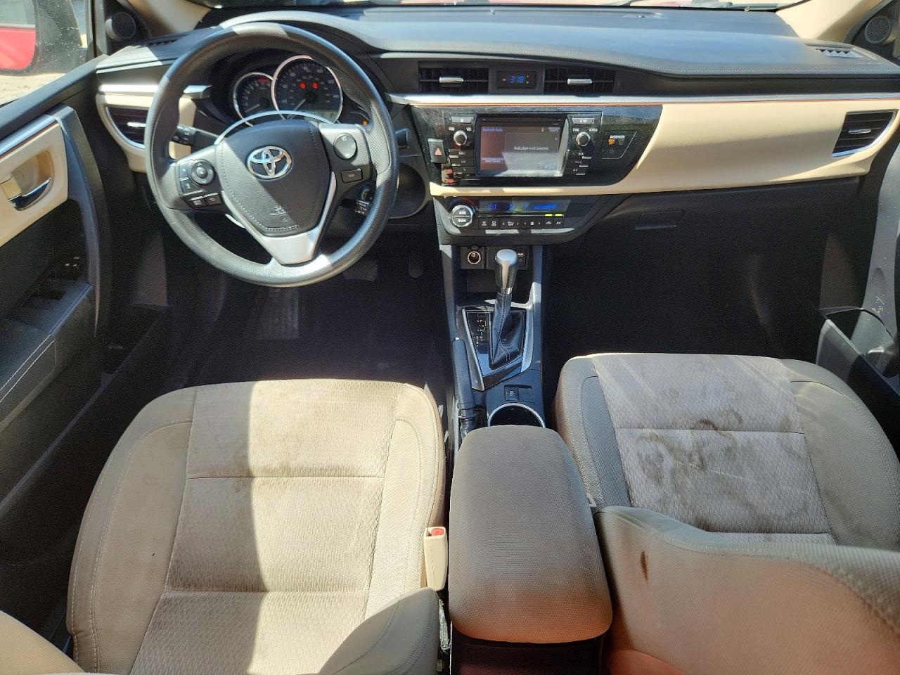 2015 Toyota Corolla Le Red vin: 2T1BURHE0FC345271