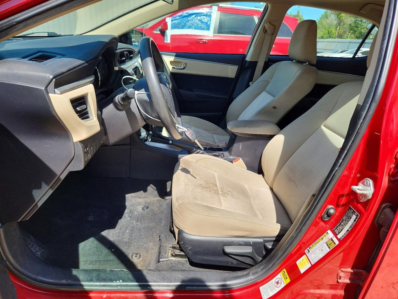 2015 Toyota Corolla Le Red vin: 2T1BURHE0FC345271
