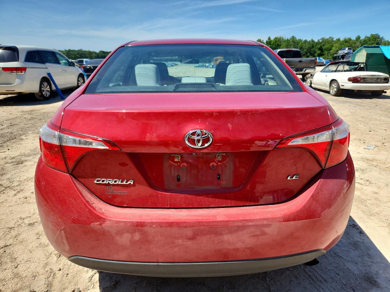 2015 Toyota Corolla Le Red vin: 2T1BURHE0FC345271