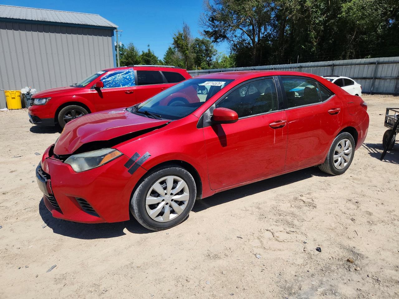 2015 Toyota Corolla Le Red vin: 2T1BURHE0FC345271