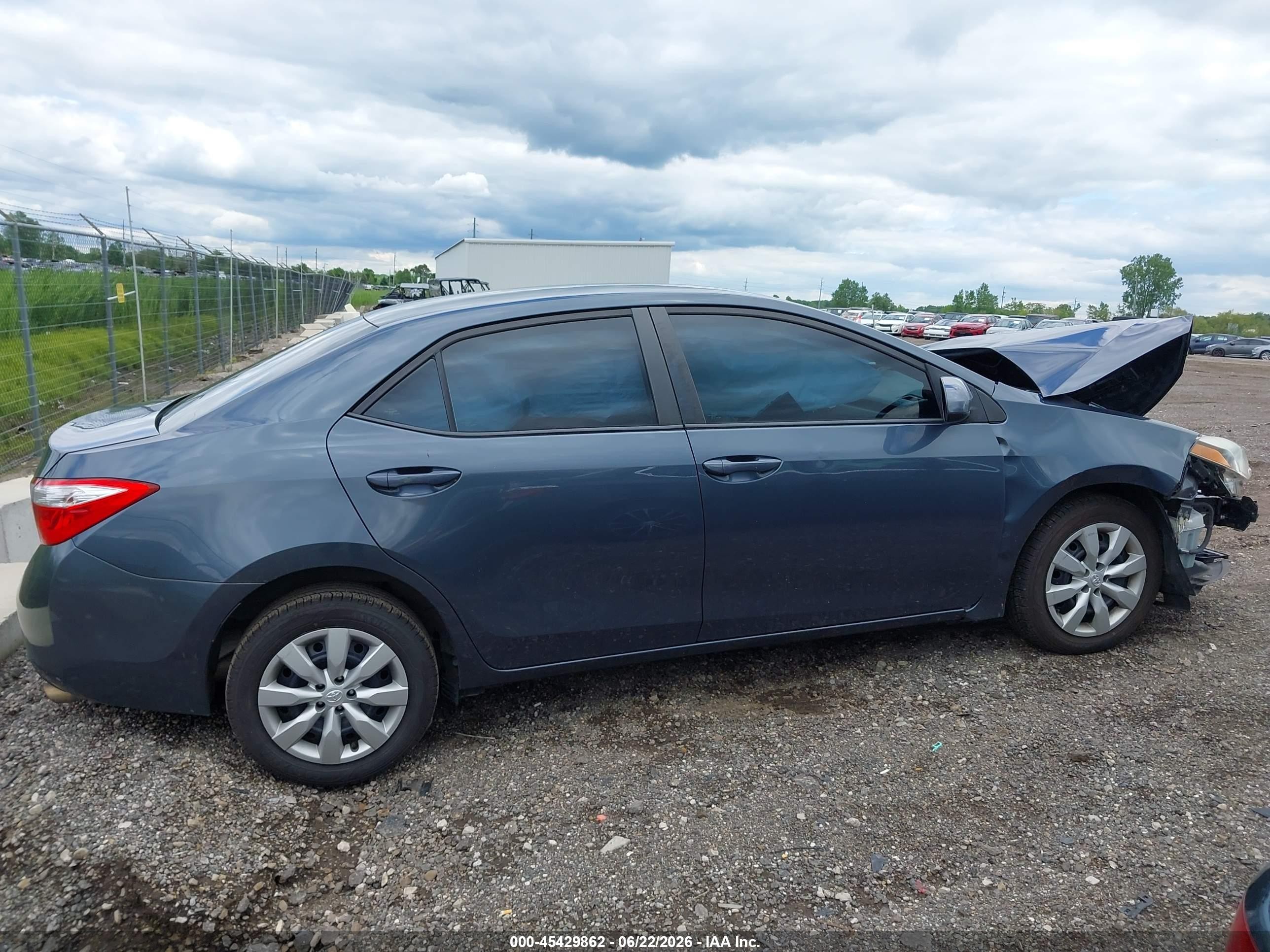 2015 Toyota Corolla Le Gray vin: 2T1BURHE0FC374267
