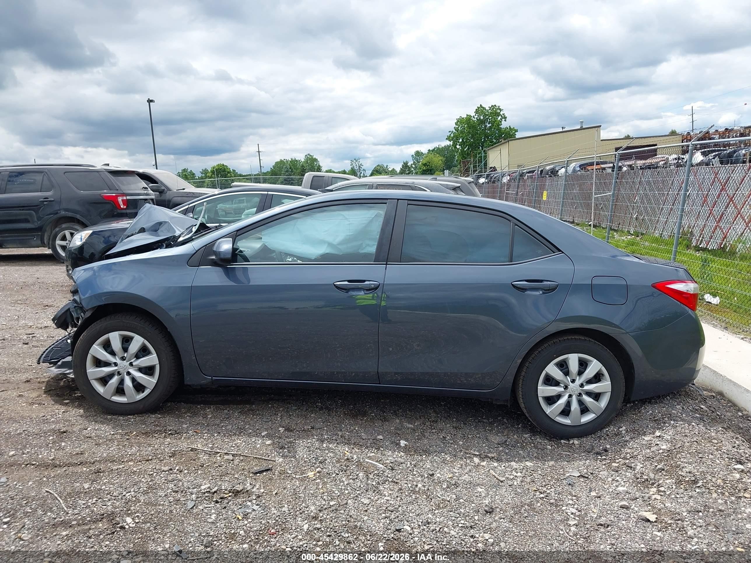 2015 Toyota Corolla Le Gray vin: 2T1BURHE0FC374267