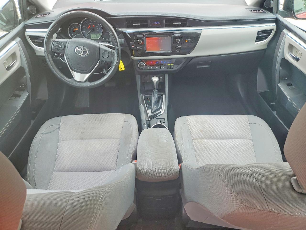 2015 Toyota Corolla Le Красный vin: 2T1BURHE0FC375340