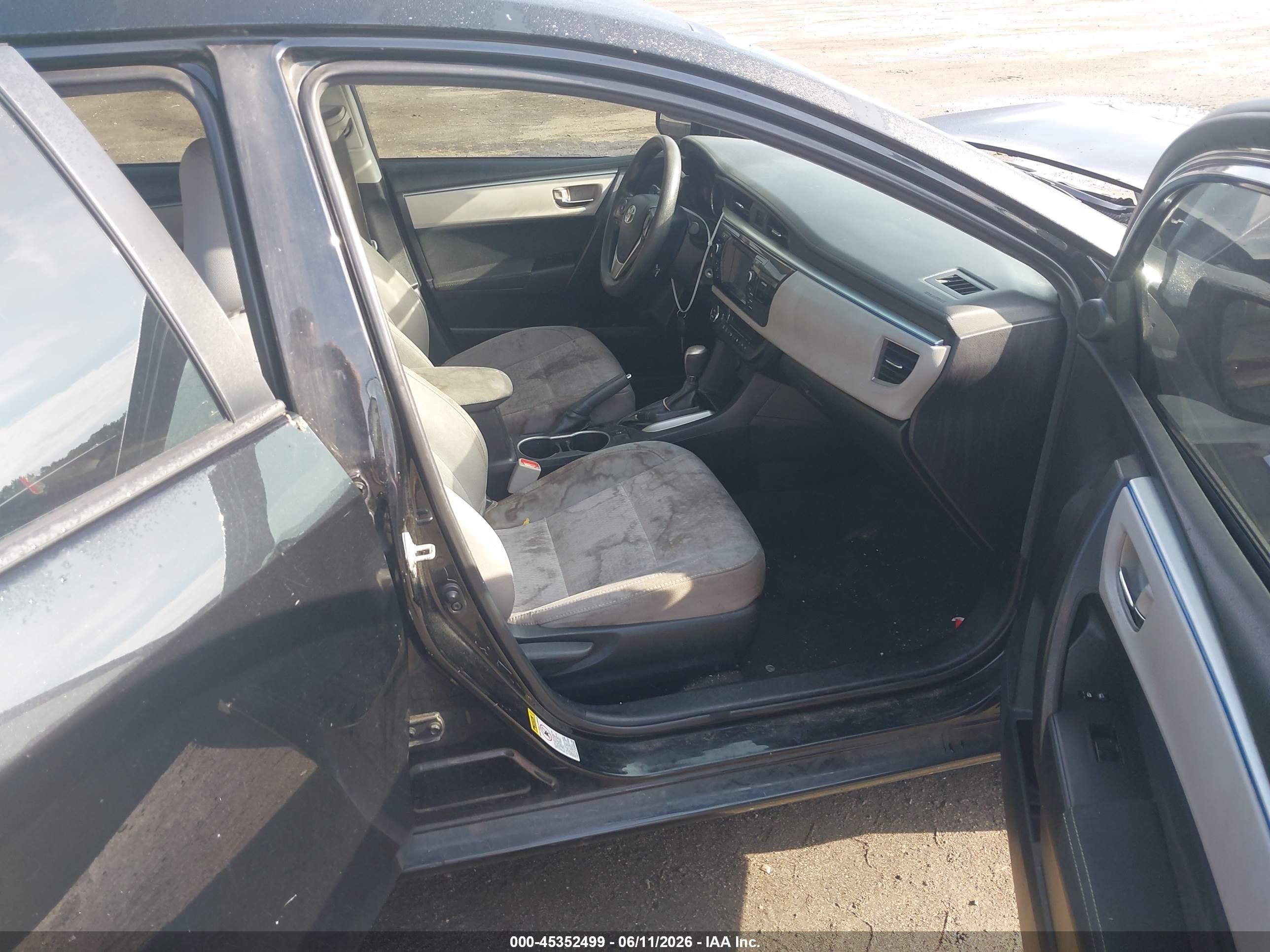 2015 Toyota Corolla Le Black vin: 2T1BURHE0FC388346