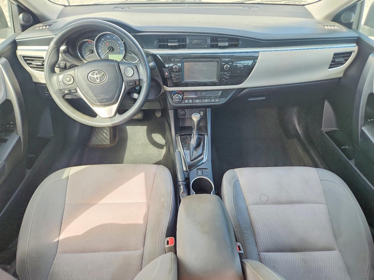 2015 Toyota Corolla Le White vin: 2T1BURHE0FC389058